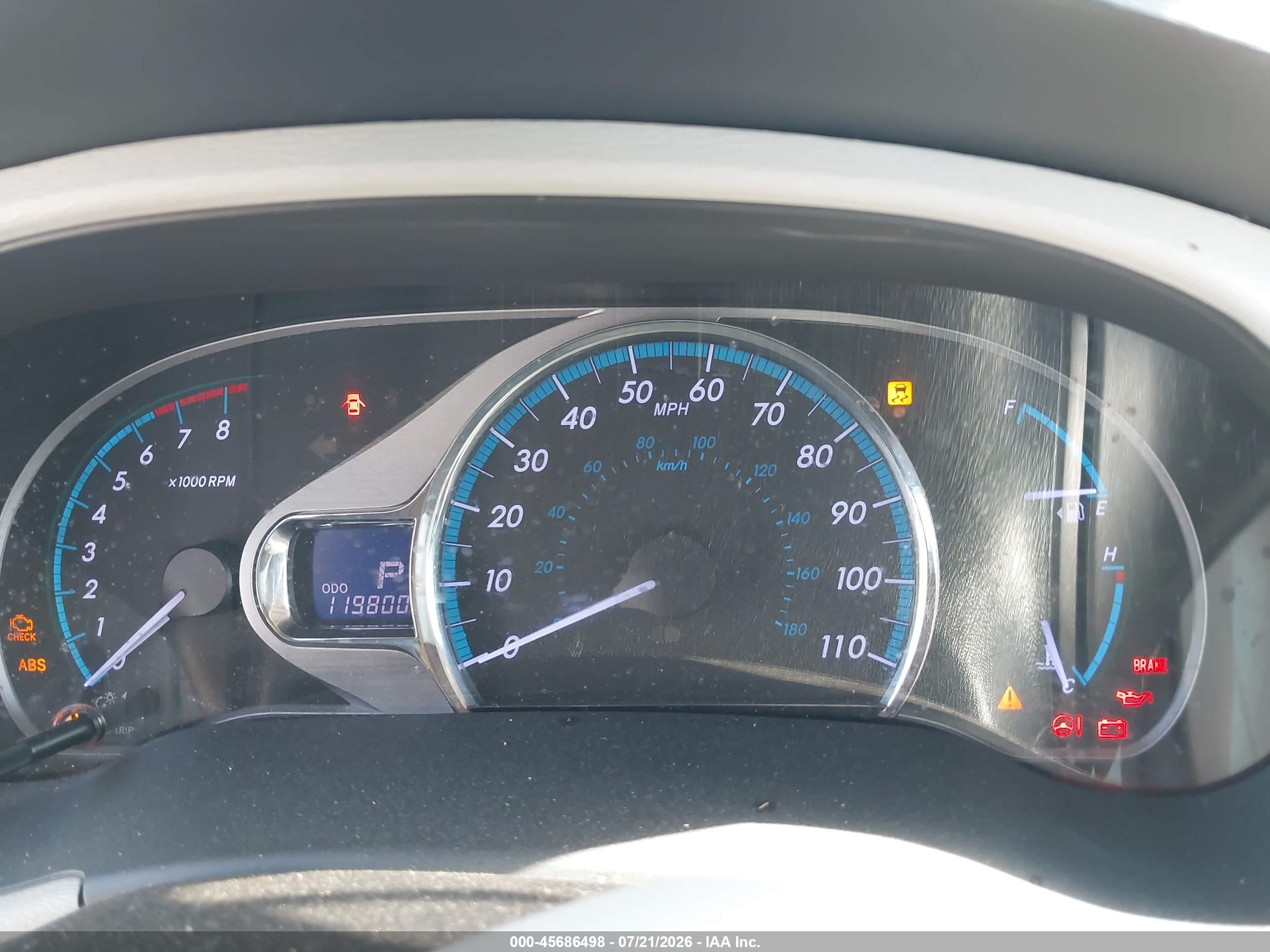 2014 Toyota Sienna Xle V6 8 Passenger Silver vin: 5TDYK3DC8ES482319