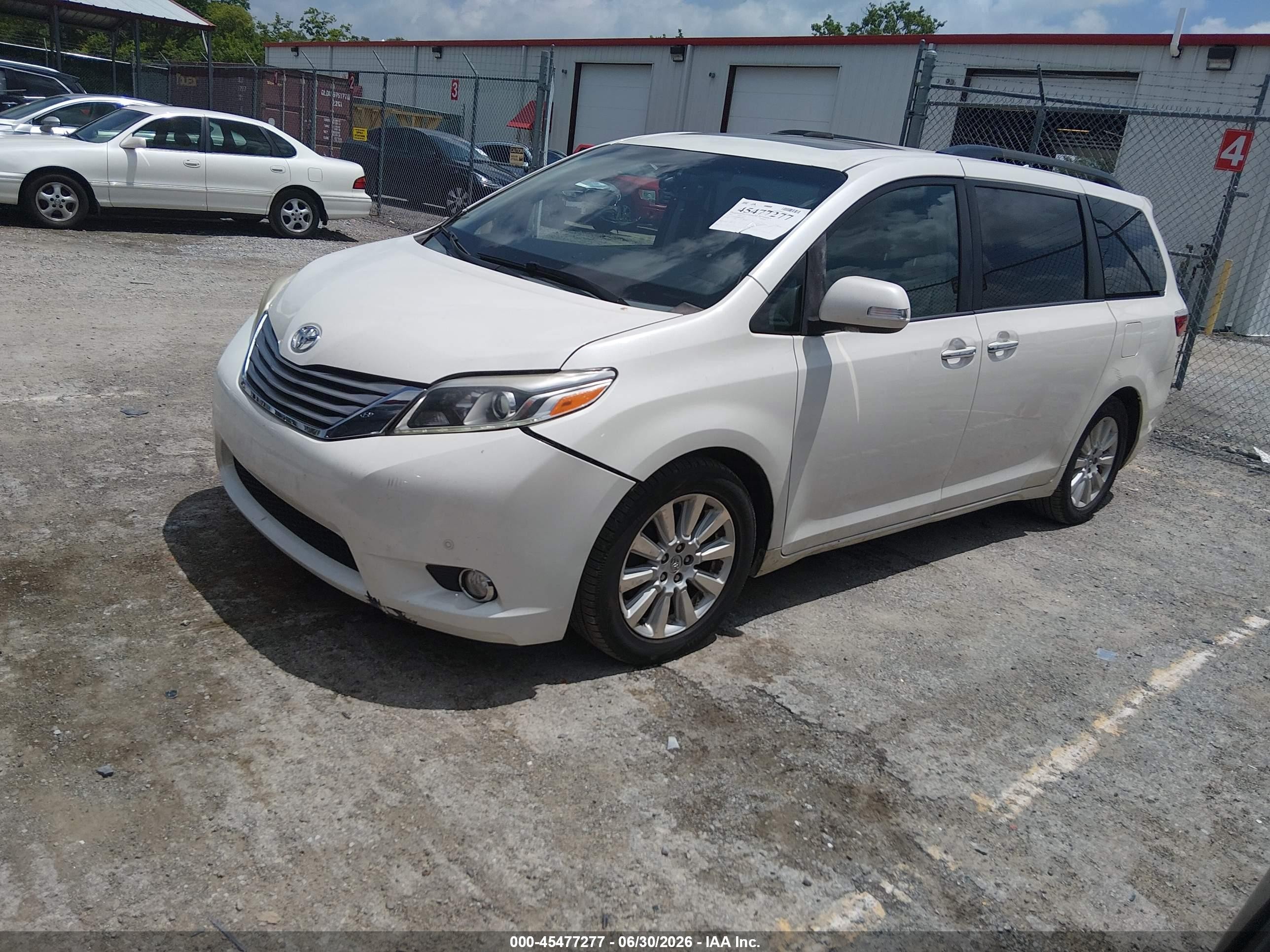 2015 Toyota Sienna Limited Premium 7 Passenger Белый vin: 5TDYK3DC8FS570692