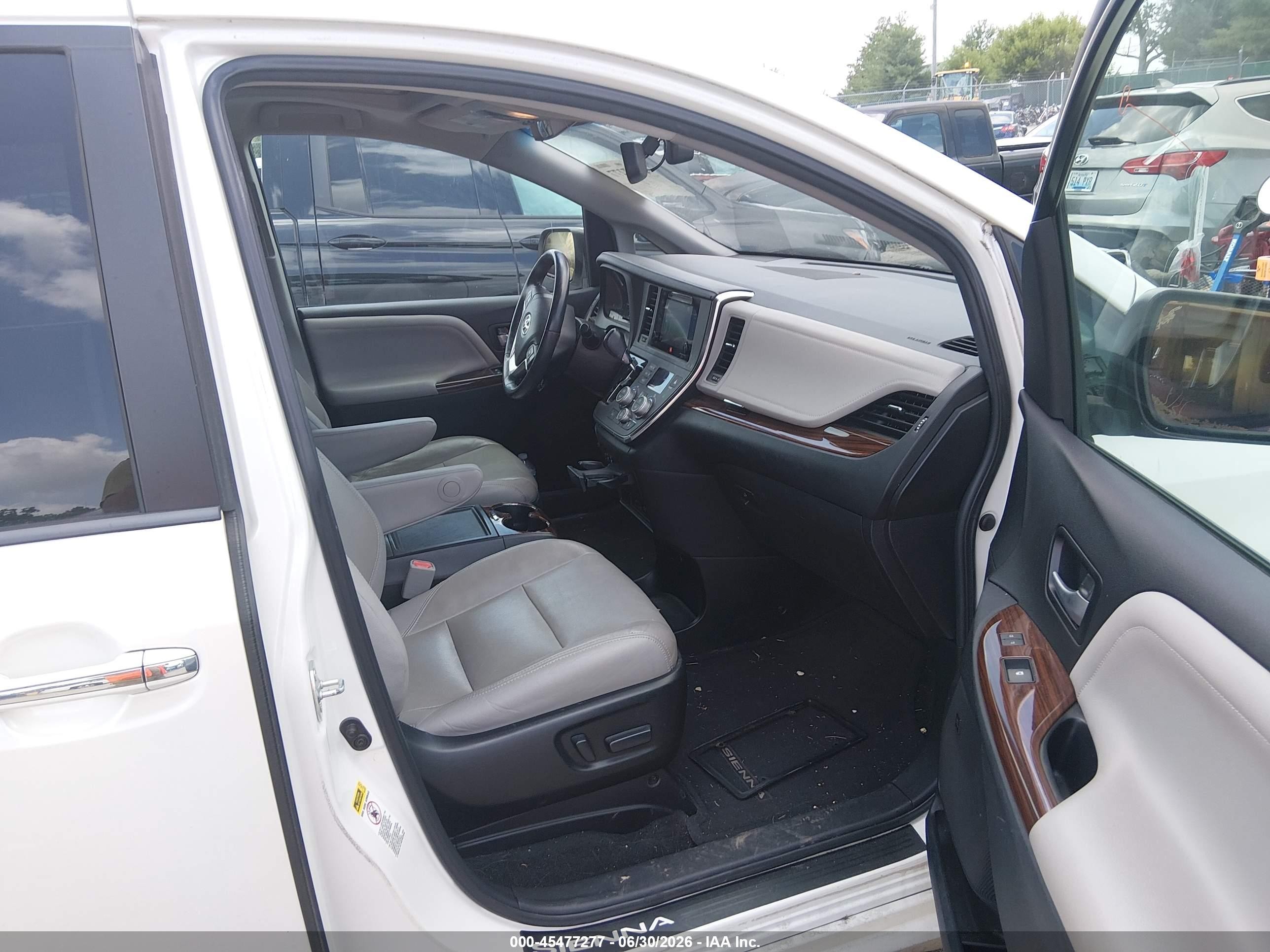 2015 Toyota Sienna Limited Premium 7 Passenger Белый vin: 5TDYK3DC8FS570692