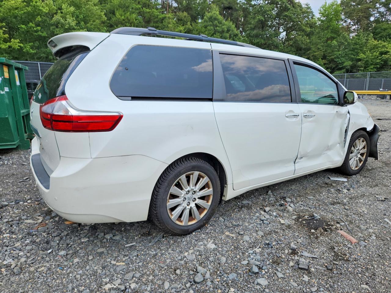 2015 Toyota Sienna Limited Premium 7-passenger White vin: 5TDYK3DC8FS592448
