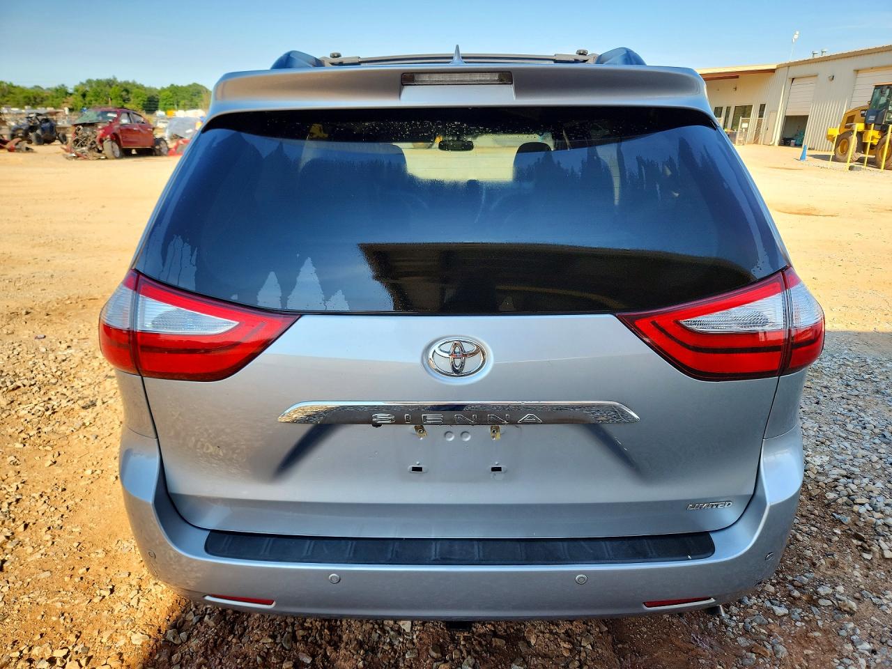 2015 Toyota Sienna Limited 7-passenger Silver vin: 5TDYK3DC8FS634908