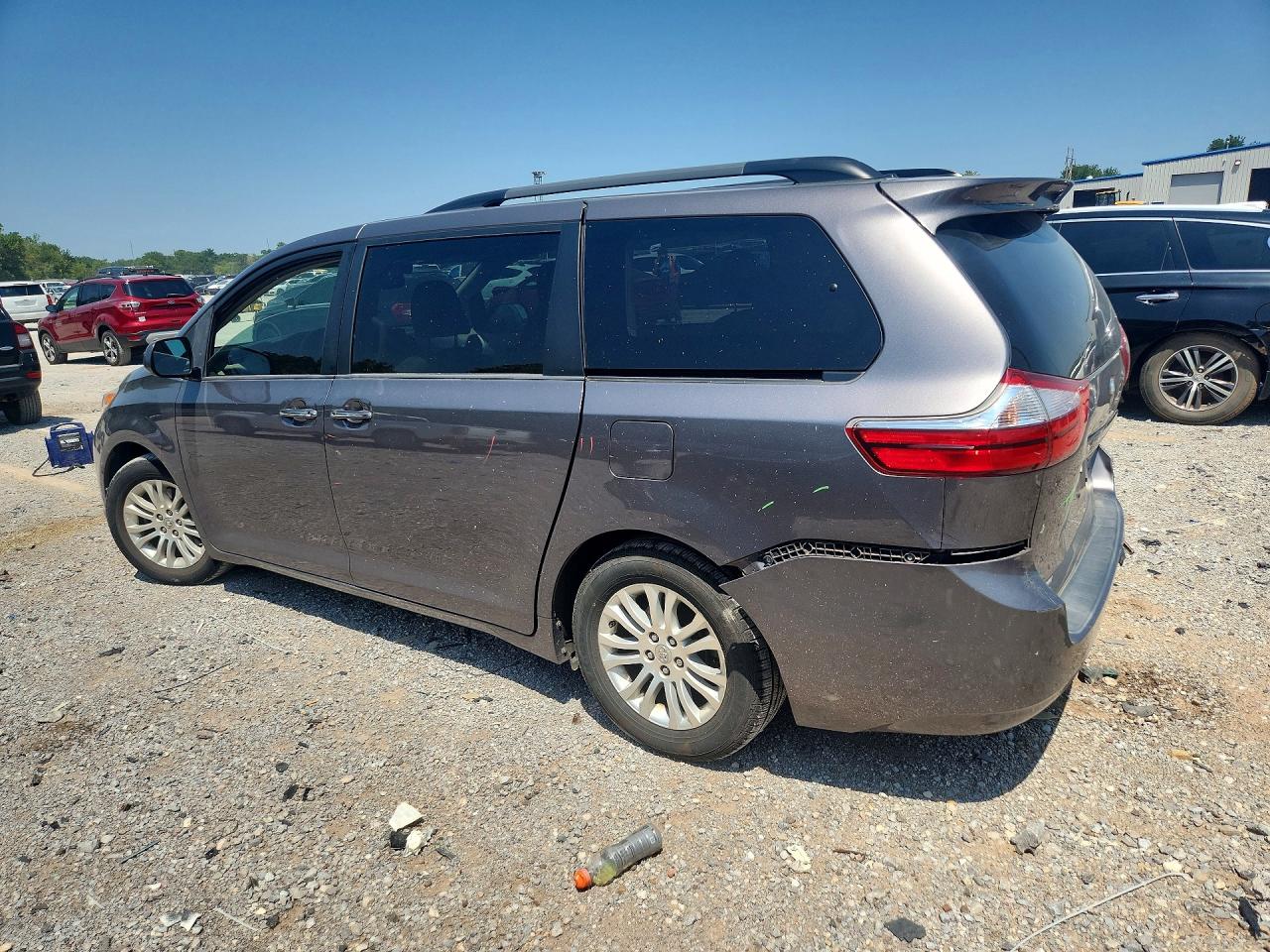 2015 Toyota Sienna Xle 8-passenger Gray vin: 5TDYK3DC8FS641809