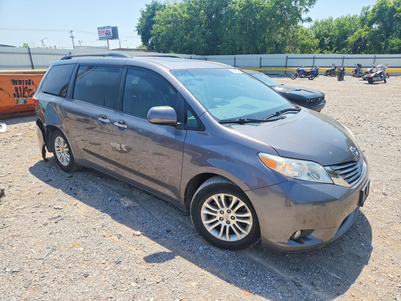 2015 Toyota Sienna Xle 8-passenger Gray vin: 5TDYK3DC8FS641809