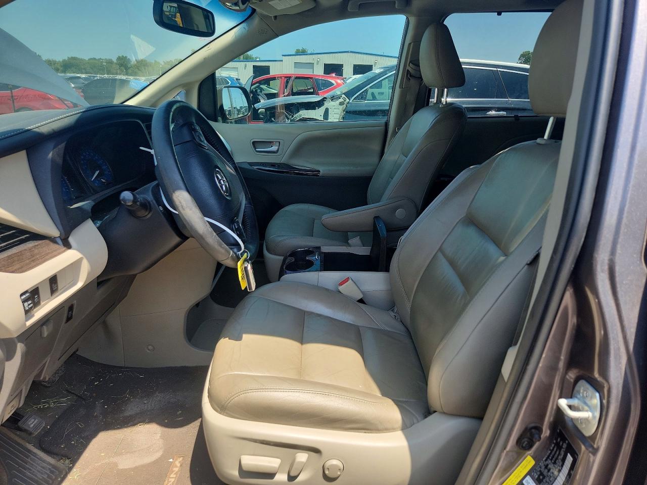 2015 Toyota Sienna Xle 8-passenger Gray vin: 5TDYK3DC8FS641809