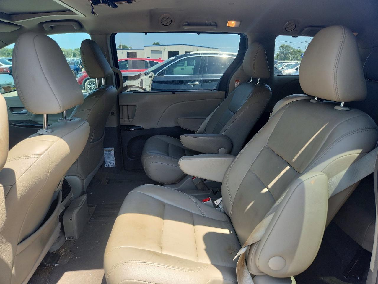 2015 Toyota Sienna Xle 8-passenger Gray vin: 5TDYK3DC8FS641809