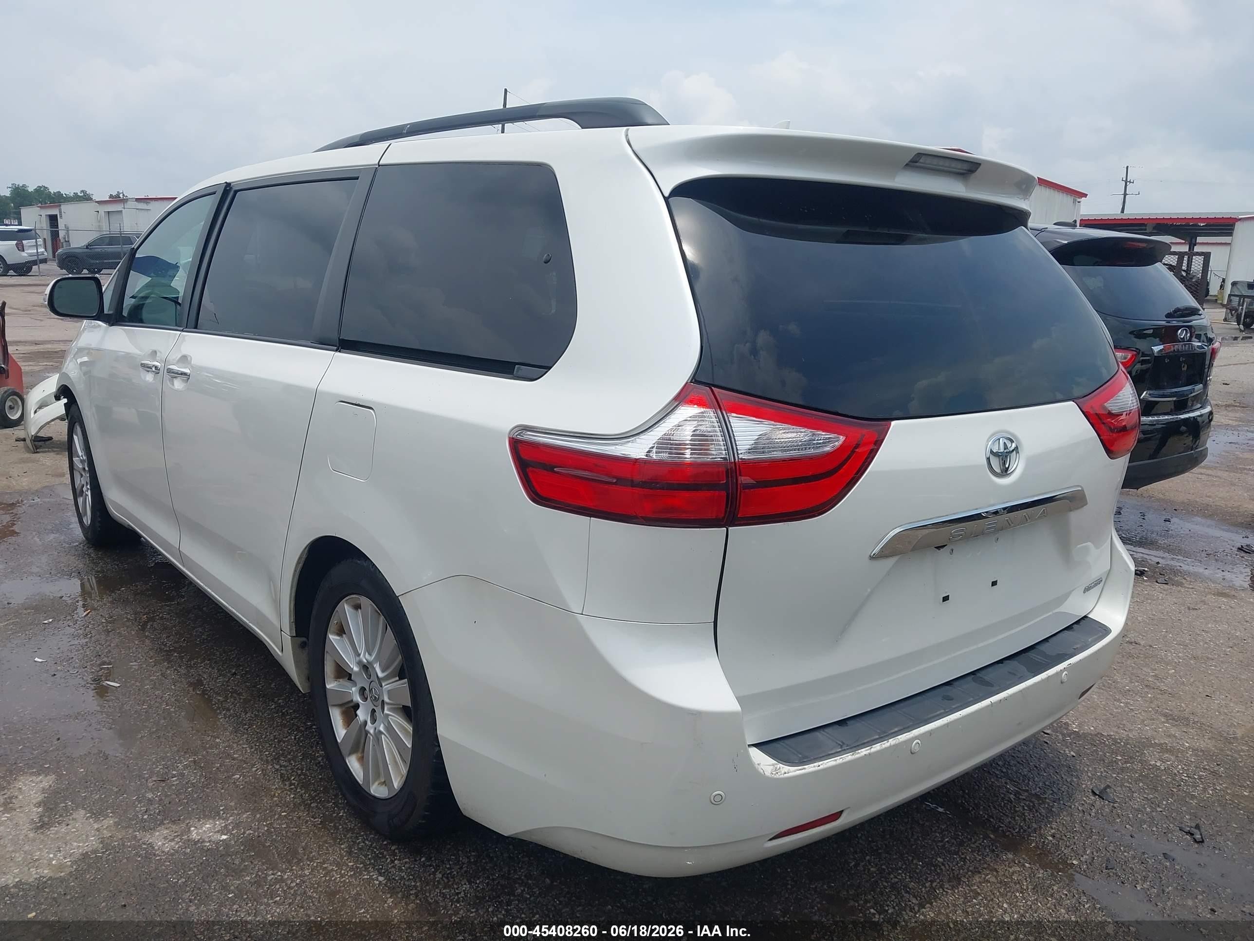 2015 Toyota Sienna Limited Premium 7 Passenger White vin: 5TDYK3DC8FS654768