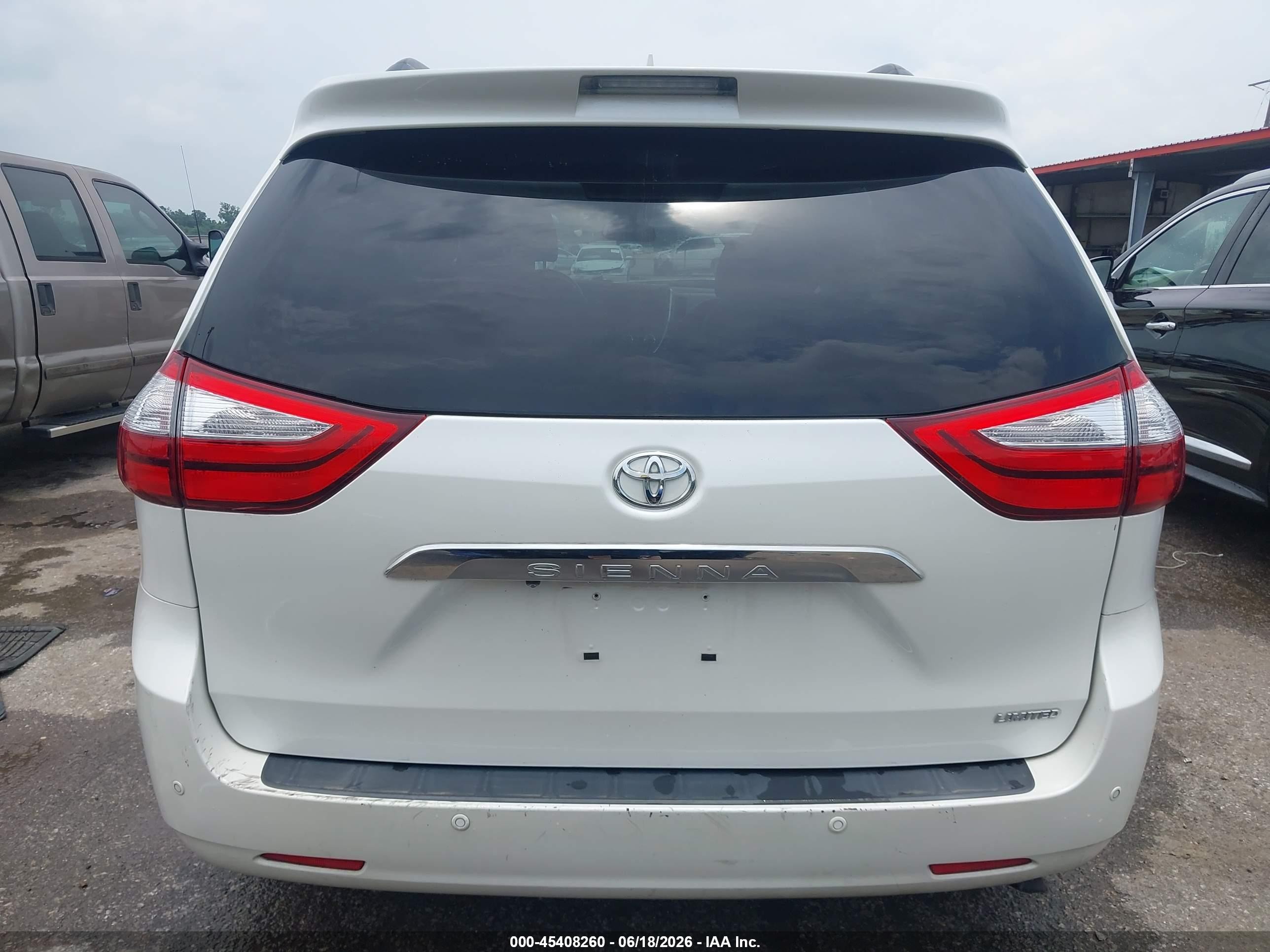 2015 Toyota Sienna Limited Premium 7 Passenger White vin: 5TDYK3DC8FS654768