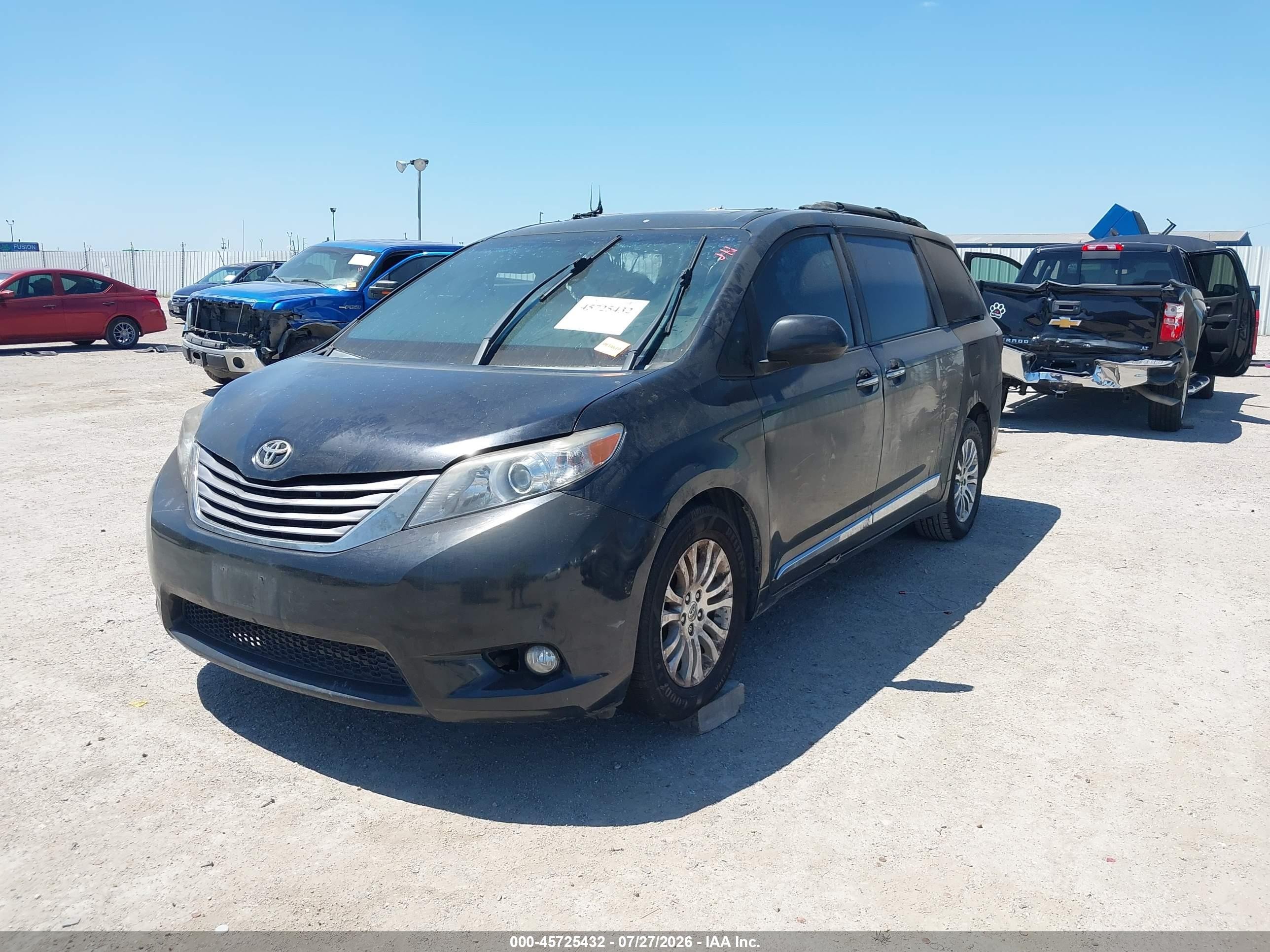 2015 Toyota Sienna Xle 8 Passenger Black vin: 5TDYK3DC8FS657816