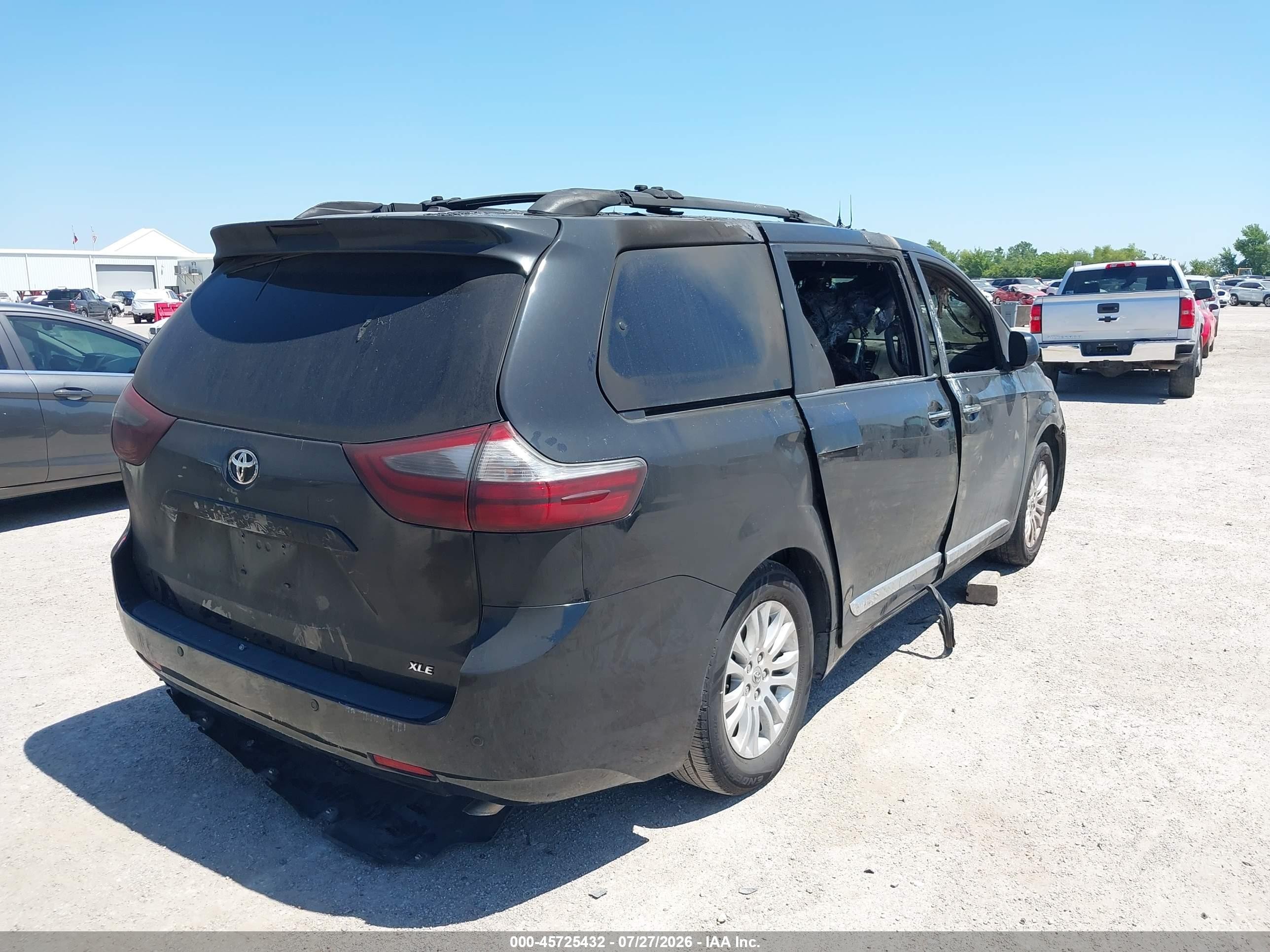 2015 Toyota Sienna Xle 8 Passenger Black vin: 5TDYK3DC8FS657816