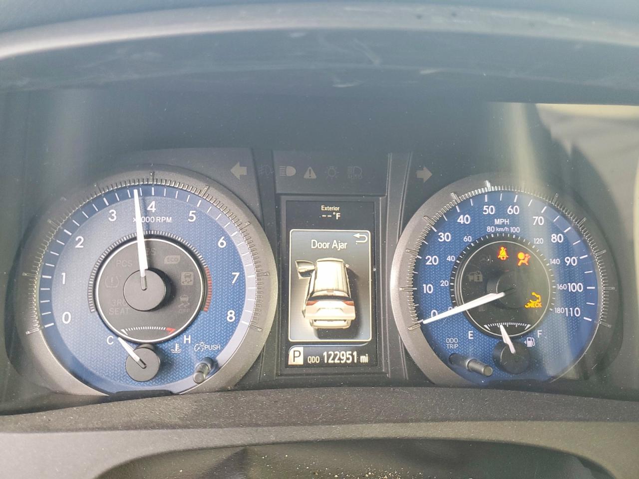 2015 Toyota Sienna Xle Premium 8-passenger Tan vin: 5TDYK3DC8FS677676