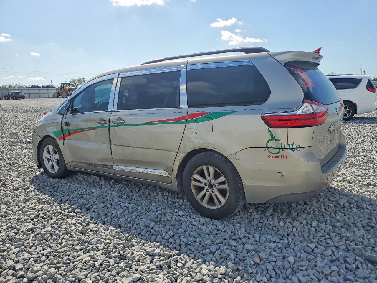 2015 Toyota Sienna Xle 8-passenger Beige vin: 5TDYK3DC8FS688872
