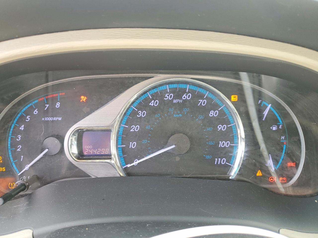 2011 Toyota Sienna Xle 8-passenger Gray vin: 5TDYK3DC9BS037857