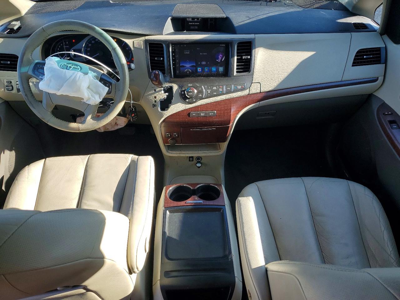 2011 Toyota Sienna Xle 8-passenger Gray vin: 5TDYK3DC9BS037857