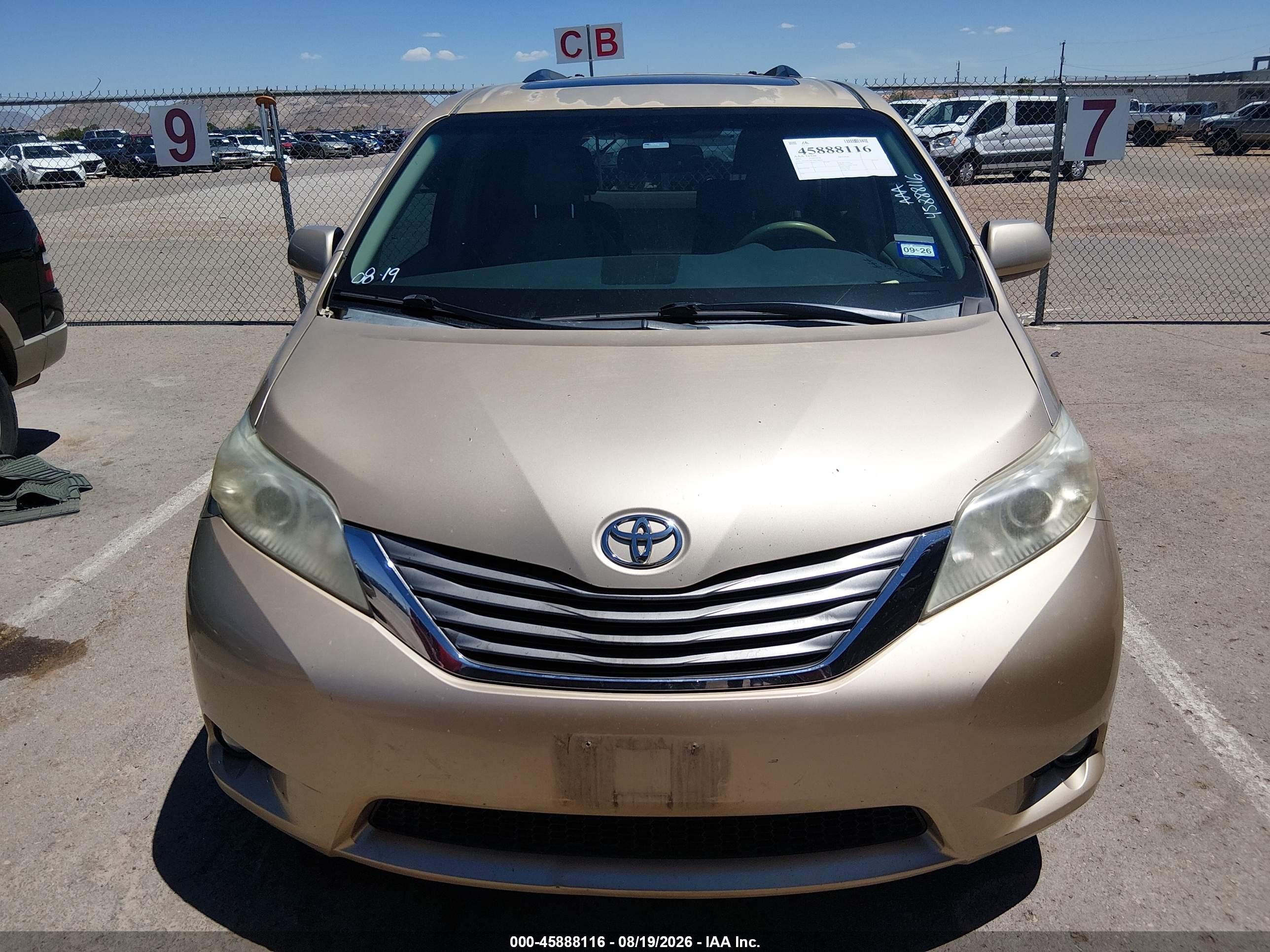 2011 Toyota Sienna Xle V6 Tan vin: 5TDYK3DC9BS108622