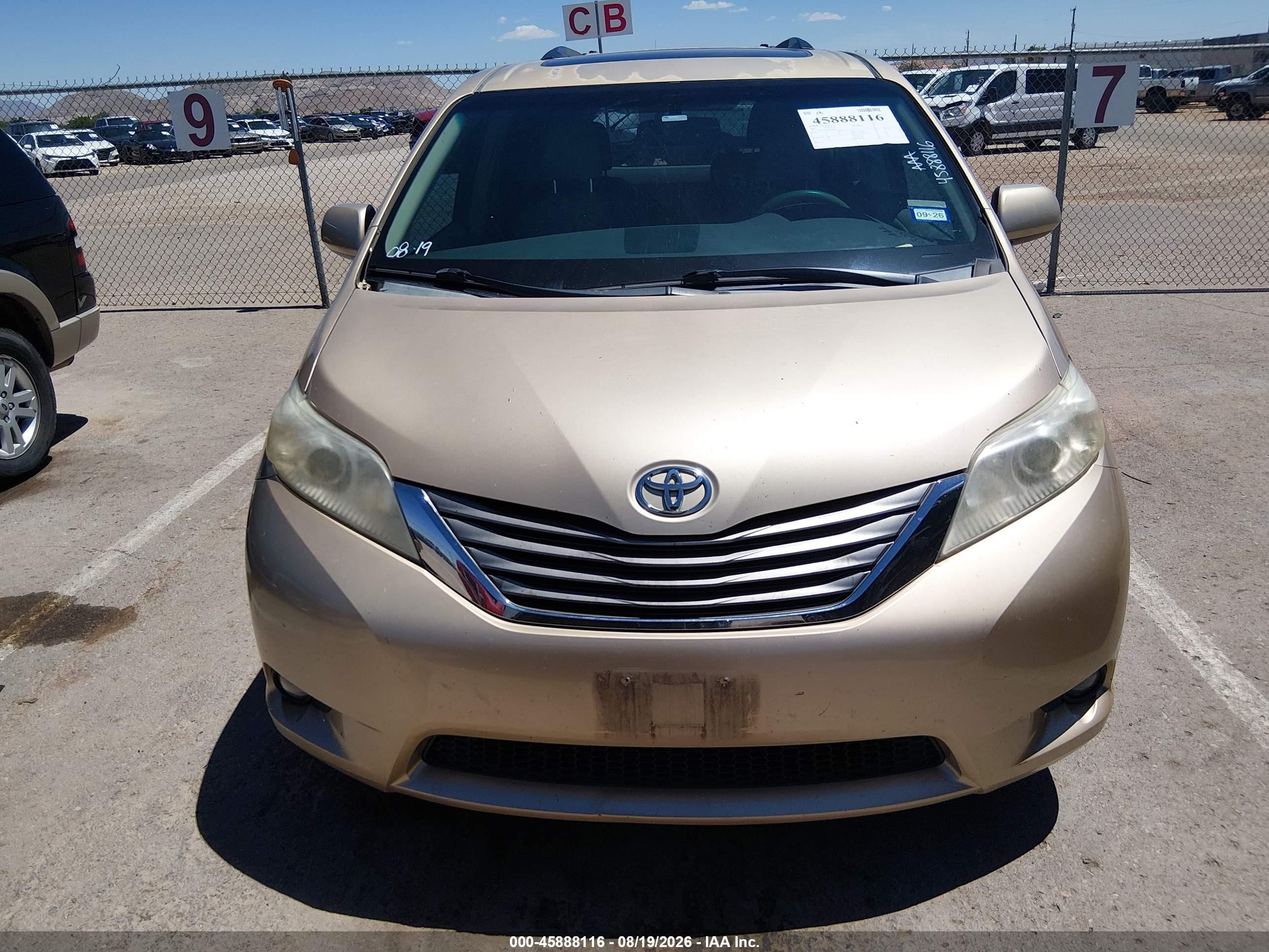 2011 Toyota Sienna Xle V6 Tan vin: 5TDYK3DC9BS108622