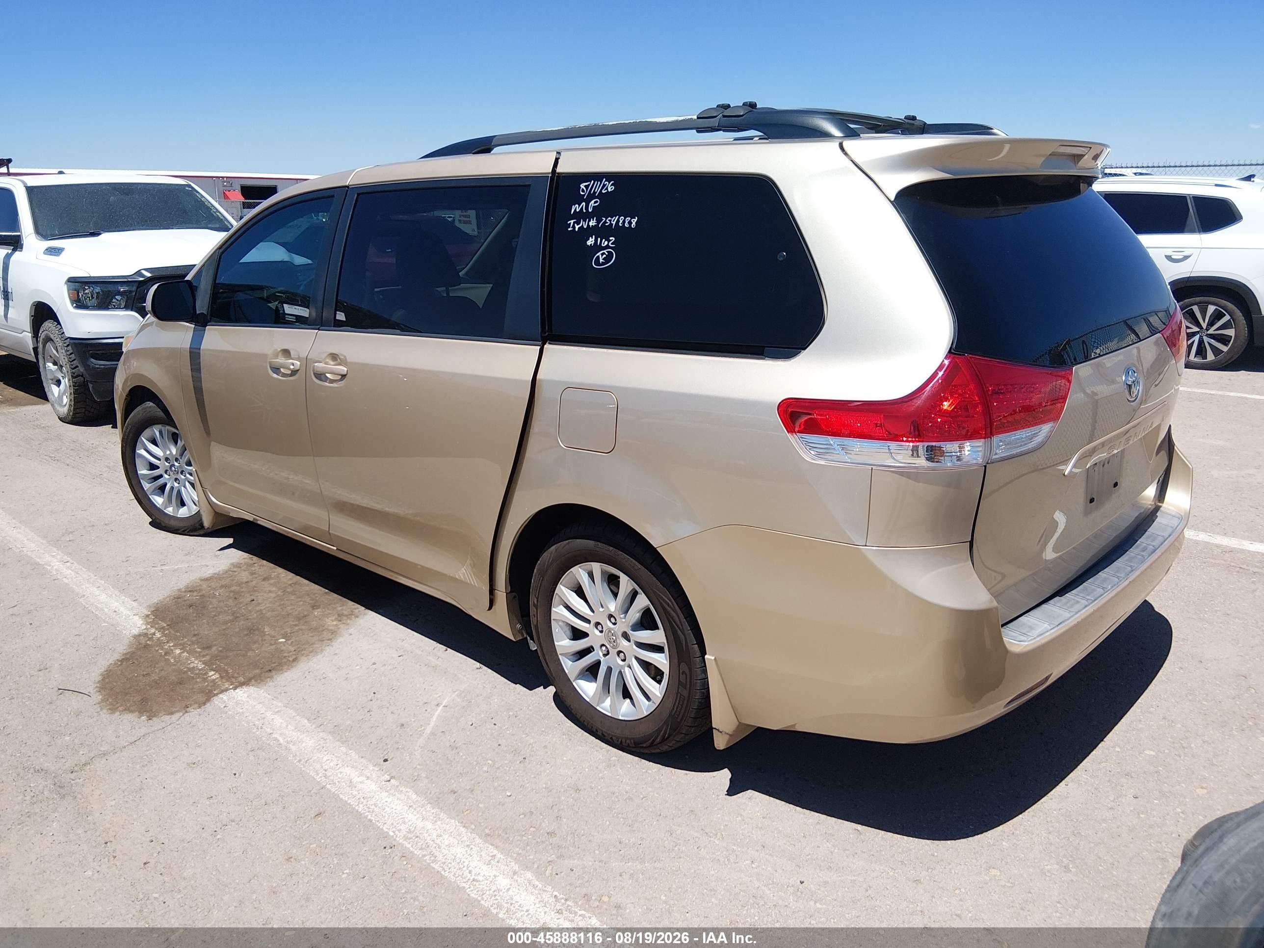 2011 Toyota Sienna Xle V6 Tan vin: 5TDYK3DC9BS108622