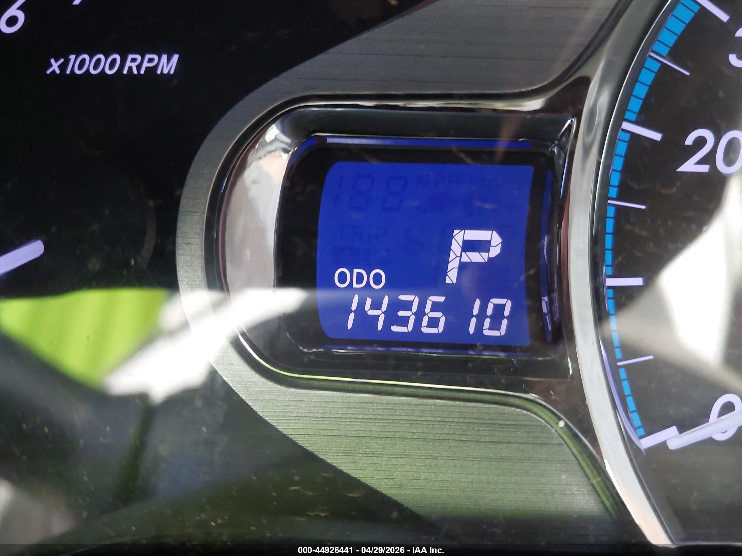 2011 Toyota Sienna Xle V6 Silver vin: 5TDYK3DC9BS170411
