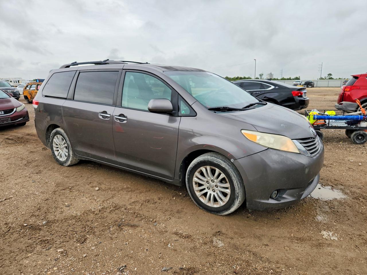 2012 Toyota Sienna Xle 8-passenger Gray vin: 5TDYK3DC9CS201092