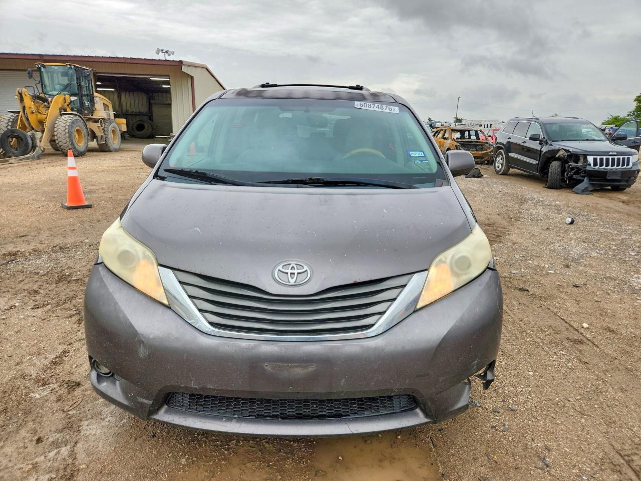 2012 Toyota Sienna Xle 8-passenger Gray vin: 5TDYK3DC9CS201092