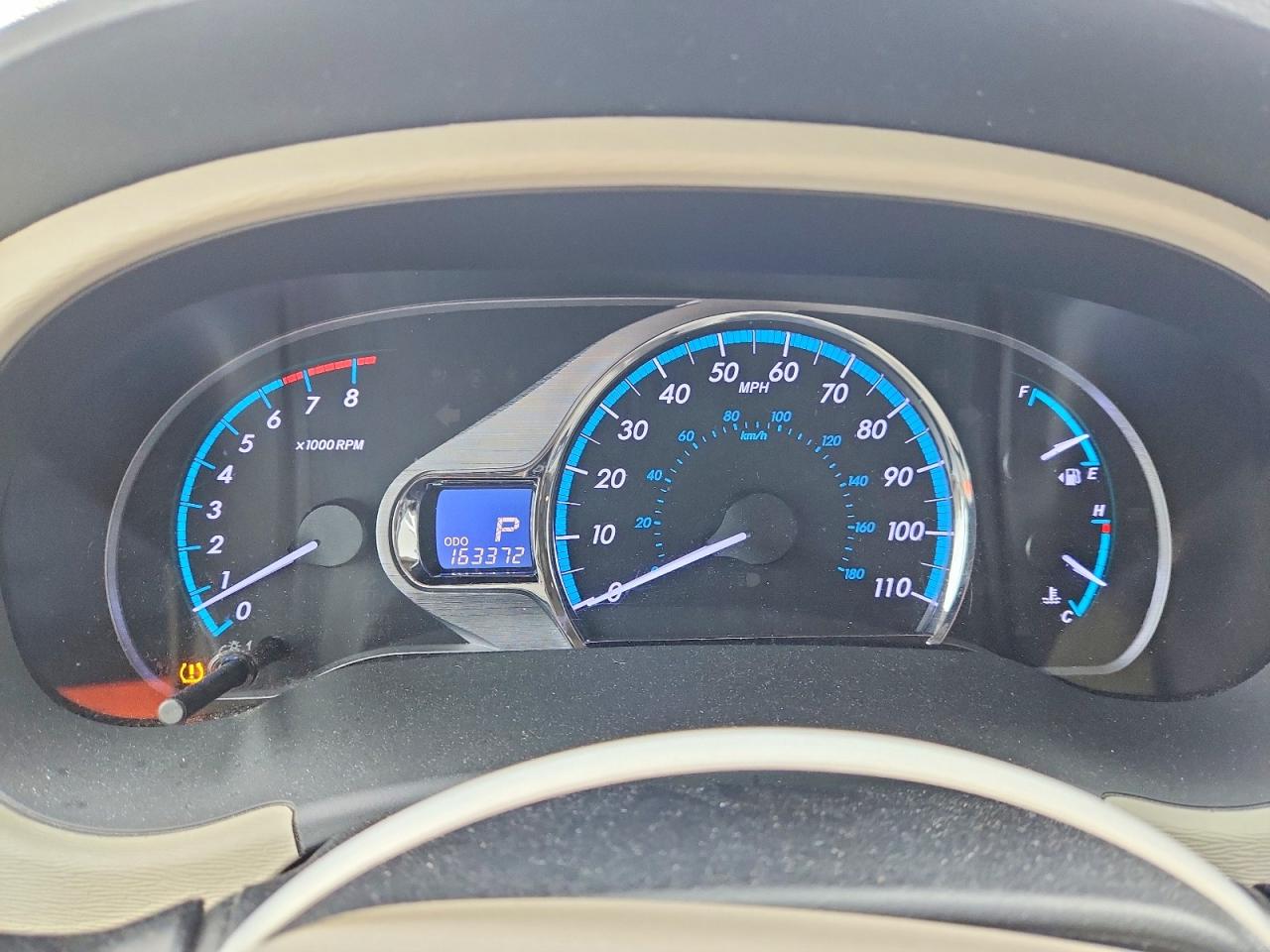2013 Toyota Sienna Xle 8-passenger White vin: 5TDYK3DC9DS286274