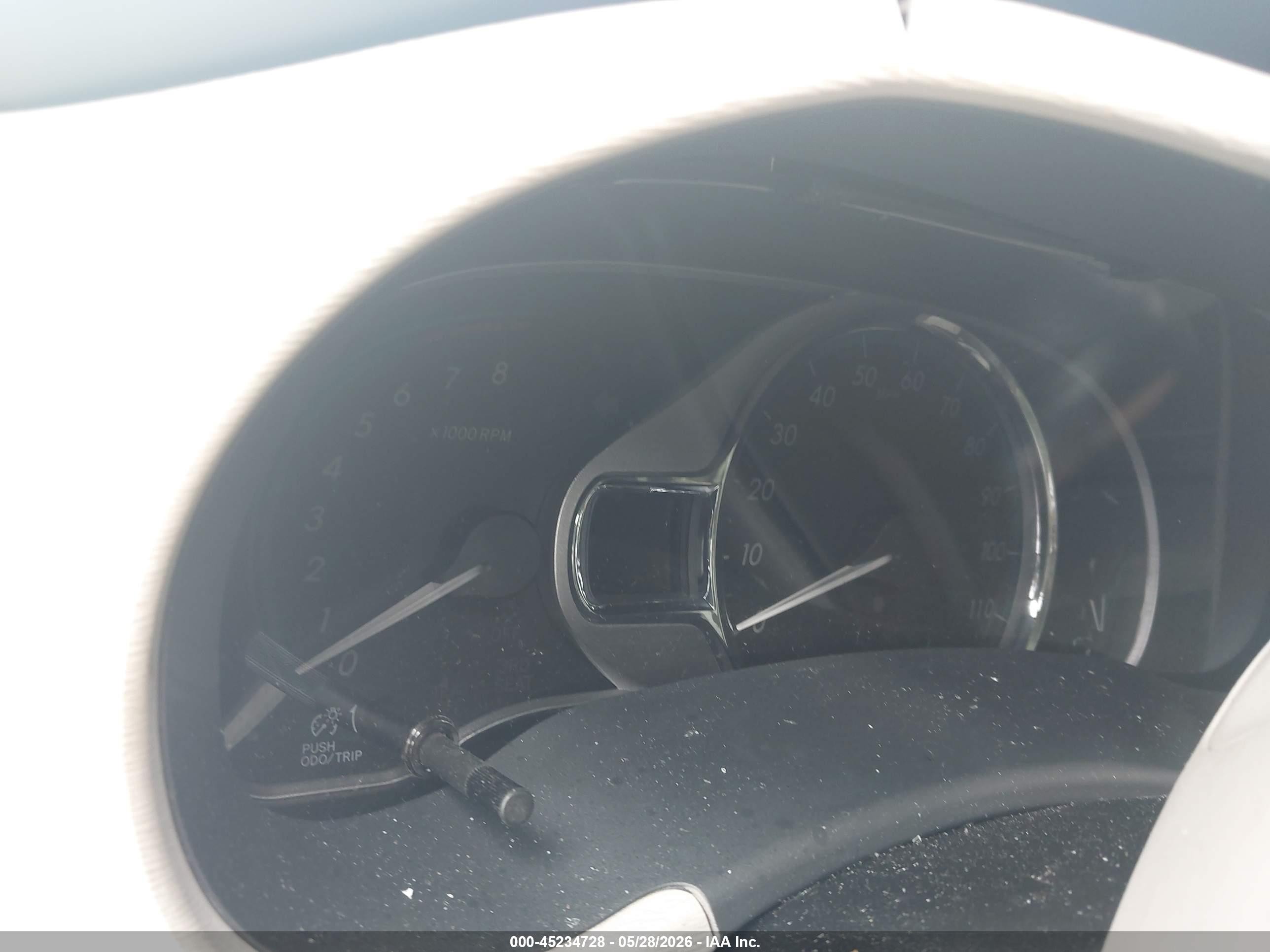 2013 Toyota Sienna Xle V6 8 Passenger Серебряный vin: 5TDYK3DC9DS318902