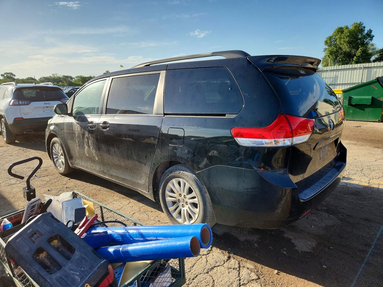 2013 Toyota Sienna Xle 8-passenger Black vin: 5TDYK3DC9DS366030
