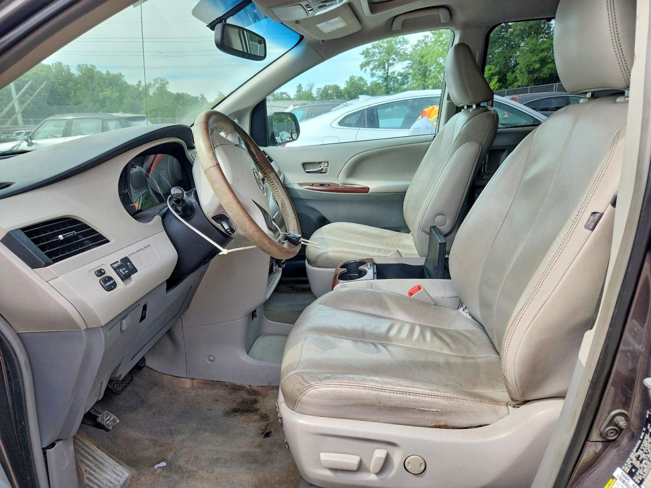 2013 Toyota Sienna Xle 8-passenger Gray vin: 5TDYK3DC9DS382745