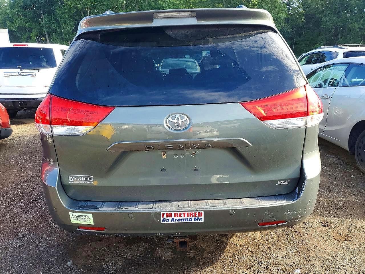 2013 Toyota Sienna Xle 8-passenger Gray vin: 5TDYK3DC9DS386259
