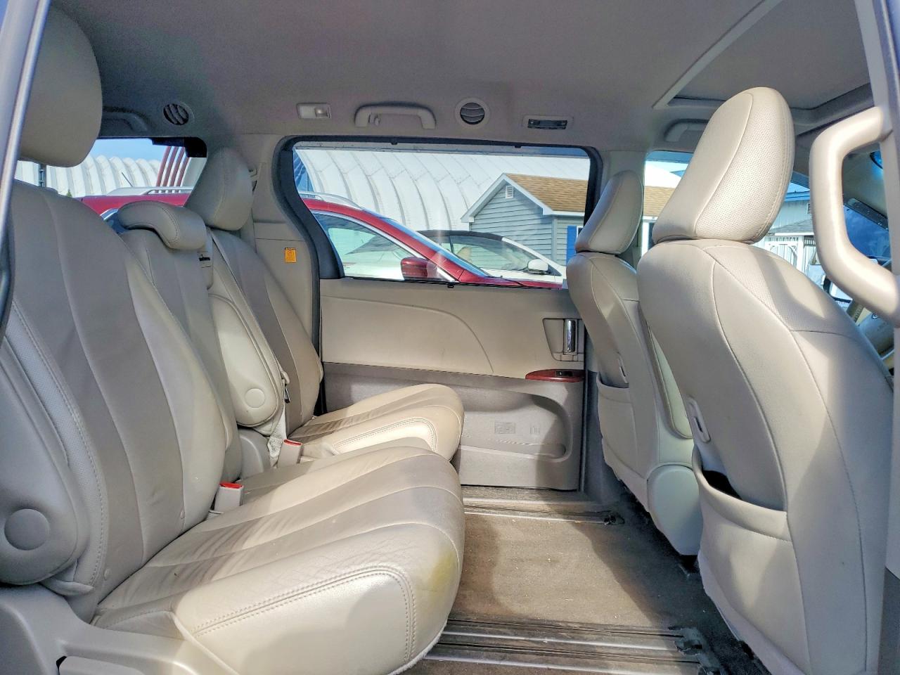 2013 Toyota Sienna Xle 8-passenger Gray vin: 5TDYK3DC9DS386259