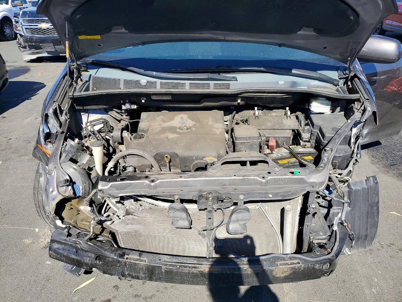 2013 Toyota Sienna Xle 8-passenger Серый vin: 5TDYK3DC9DS395303