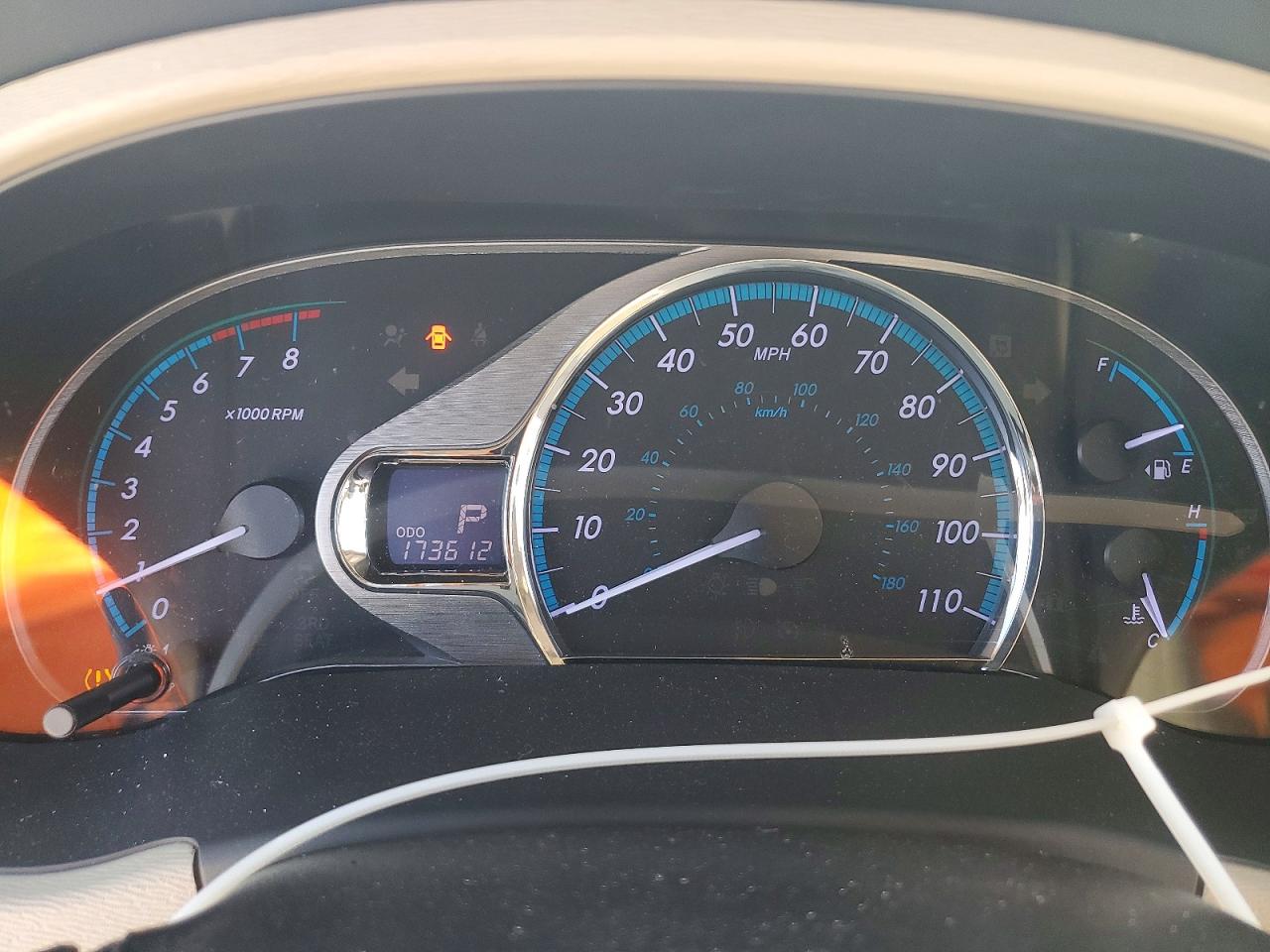 2014 Toyota Sienna Xle 8-passenger Зеленый vin: 5TDYK3DC9ES430438