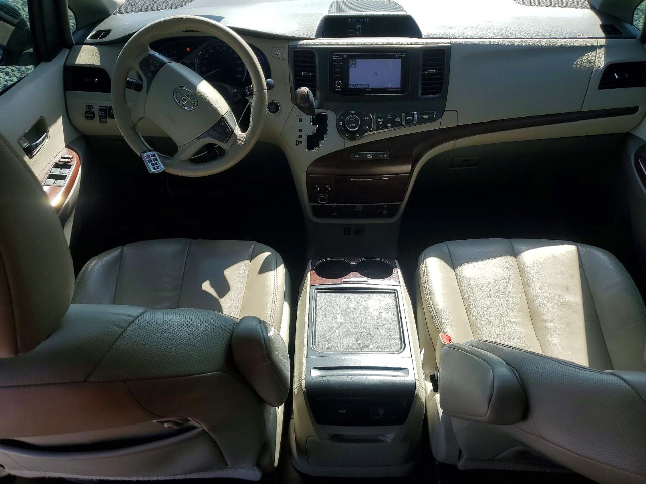 2014 Toyota Sienna Xle 8-passenger Зеленый vin: 5TDYK3DC9ES430438
