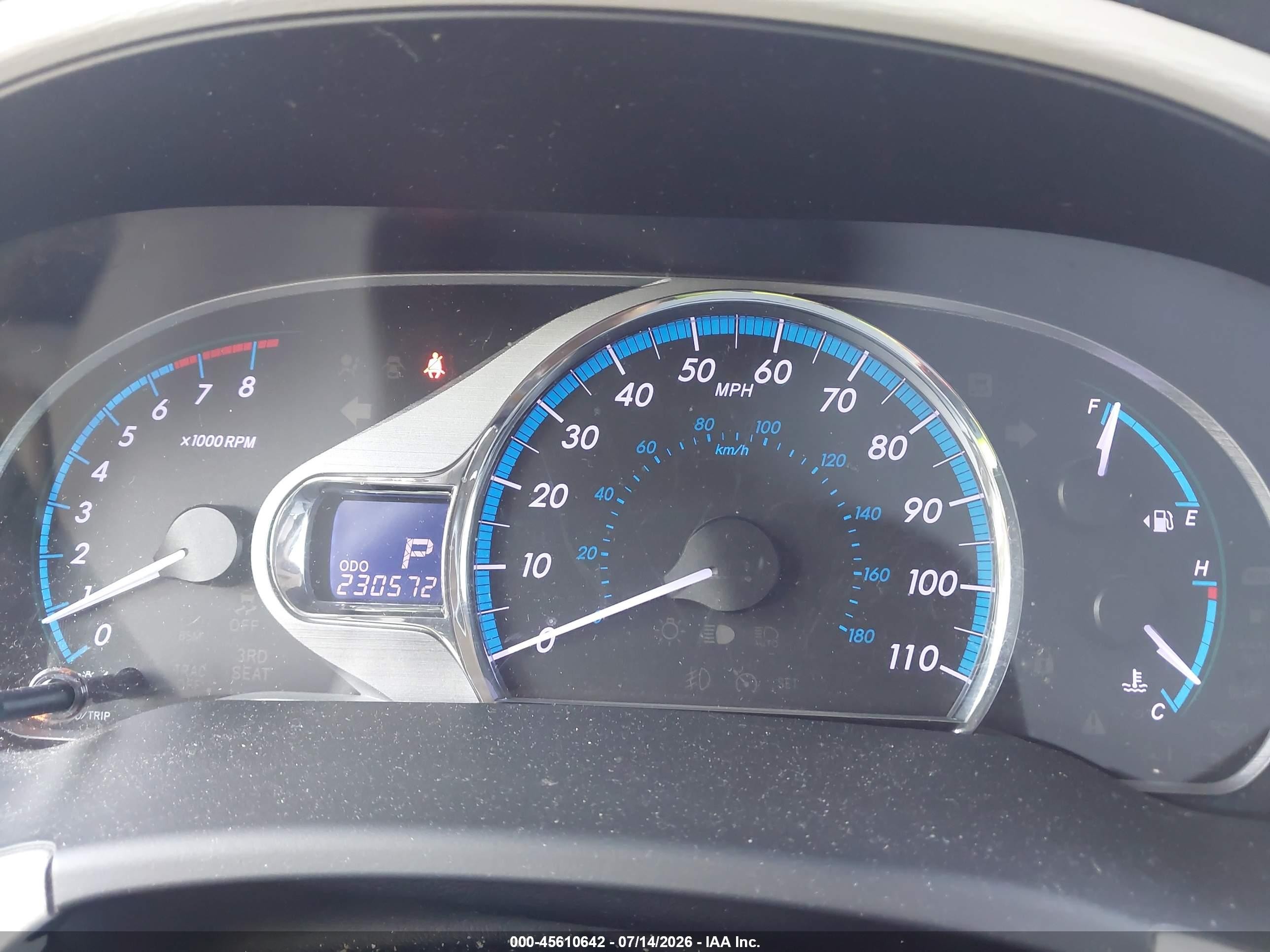 2014 Toyota Sienna Xle V6 8 Passenger Blue vin: 5TDYK3DC9ES472219
