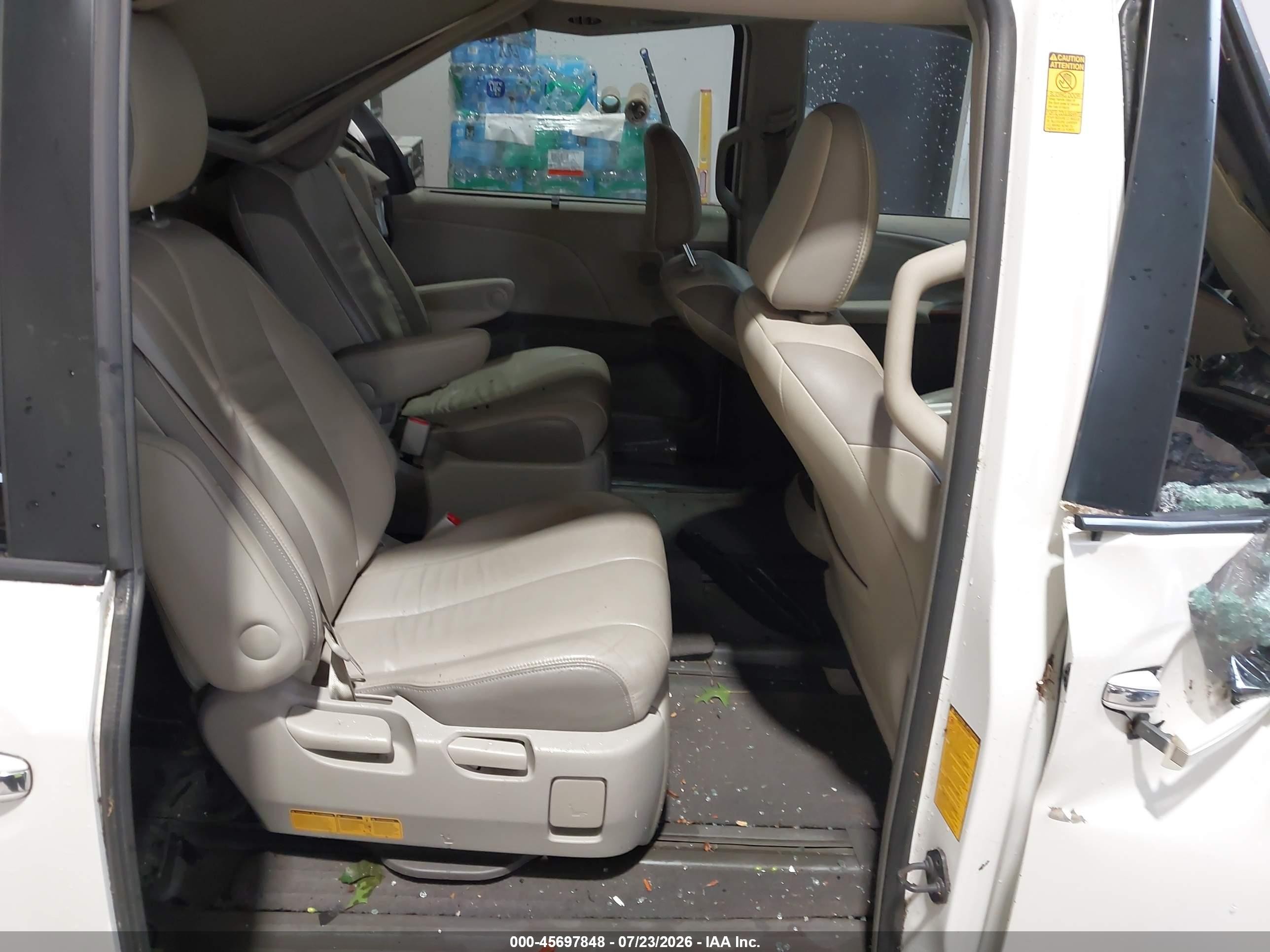 2014 Toyota Sienna Limited V6 7 Passenger Белый vin: 5TDYK3DC9ES473841