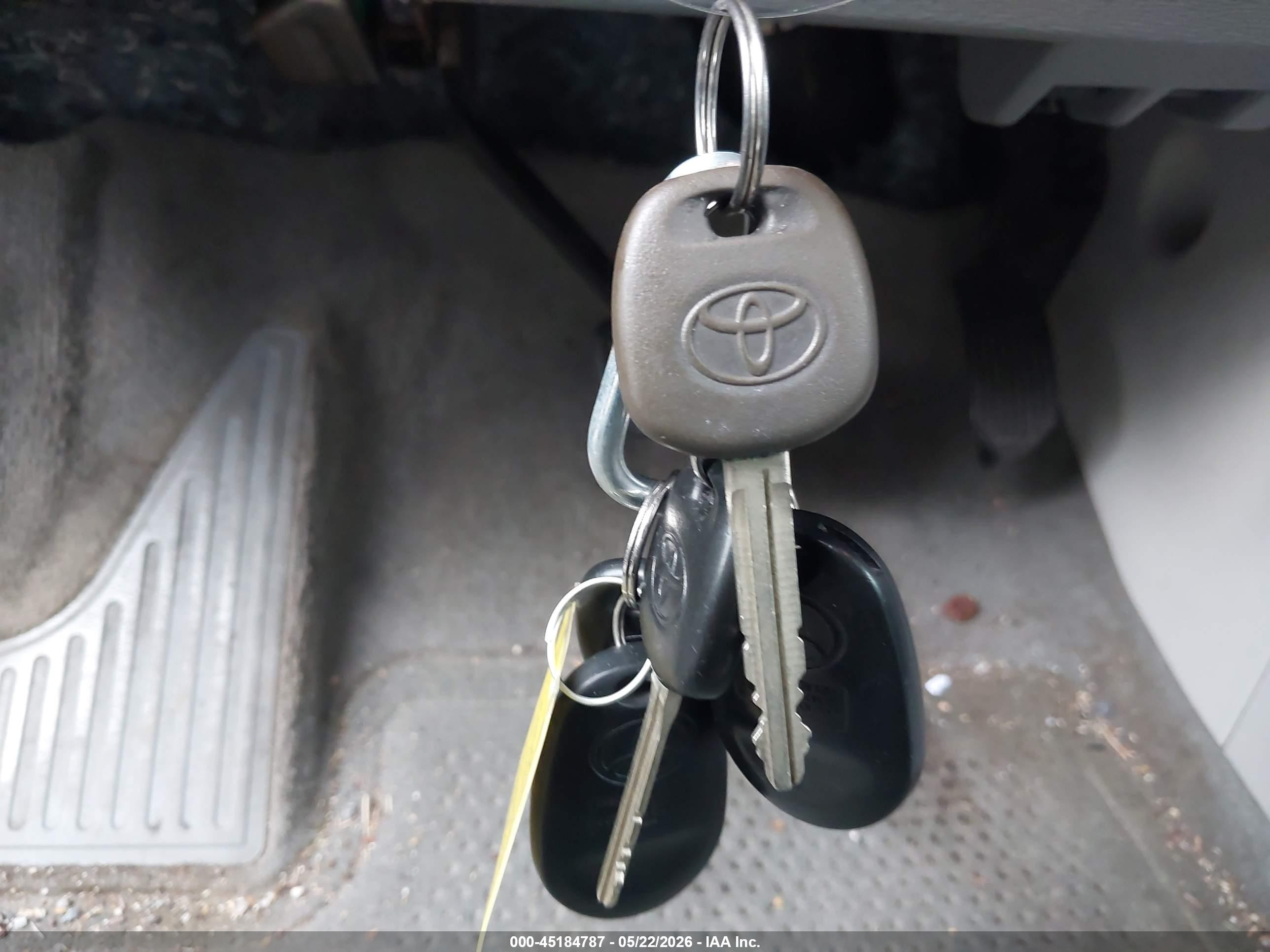 2014 Toyota Sienna Xle V6 8 Passenger Gray vin: 5TDYK3DC9ES511326