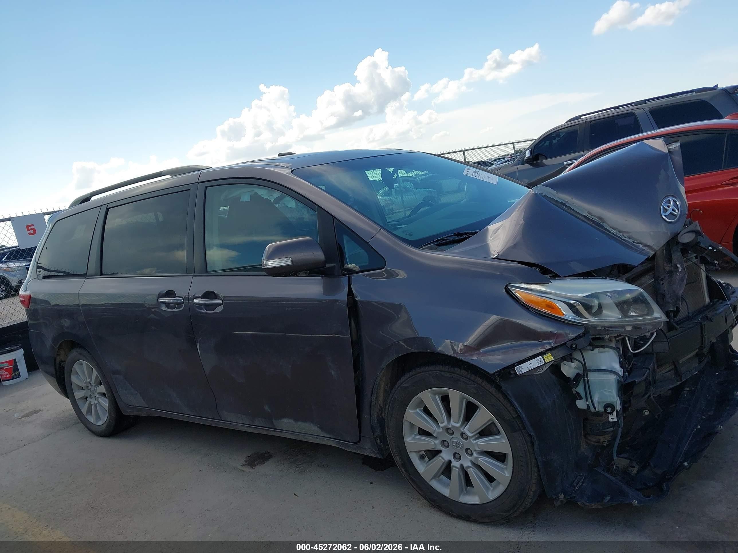 2015 Toyota Sienna Limited 7 Passenger Gray vin: 5TDYK3DC9FS586755