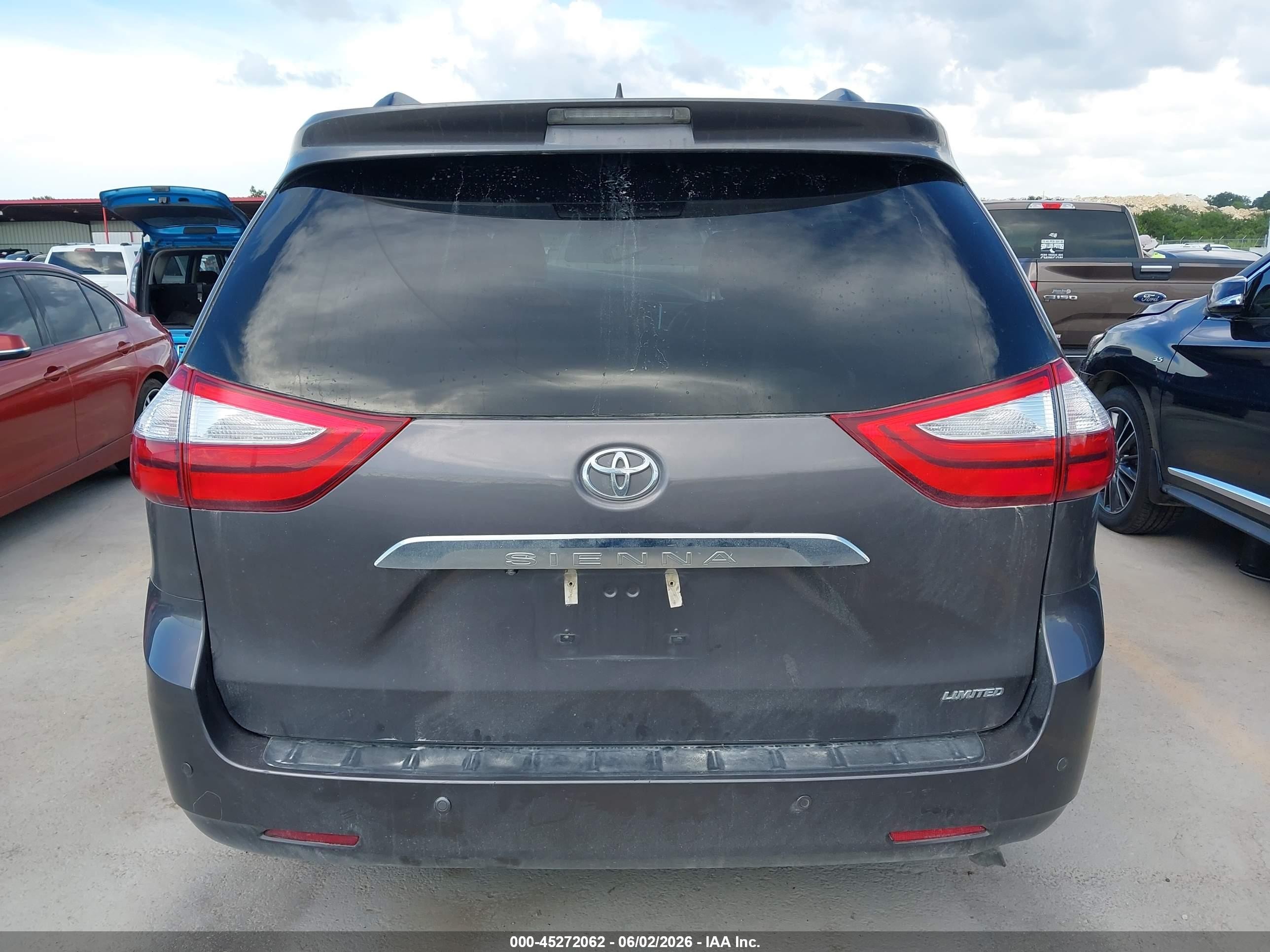 2015 Toyota Sienna Limited 7 Passenger Gray vin: 5TDYK3DC9FS586755