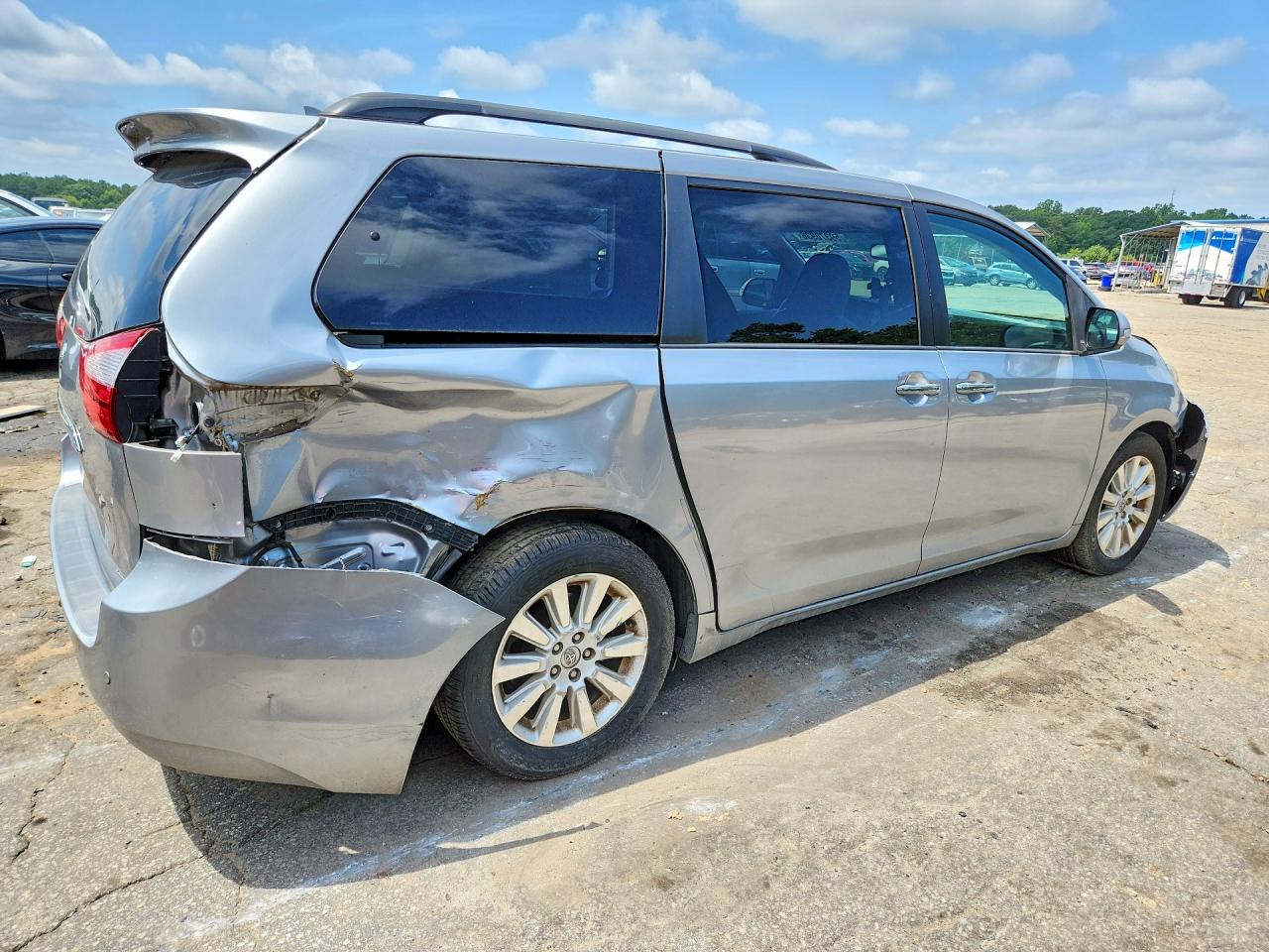 2015 Toyota Sienna Limited Premium 7-passenger Gray vin: 5TDYK3DC9FS596038