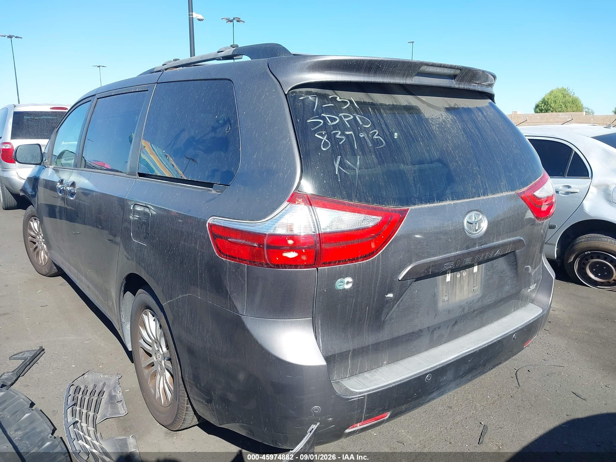 2015 Toyota Sienna Xle Premium 8 Passenger Gray vin: 5TDYK3DC9FS683793