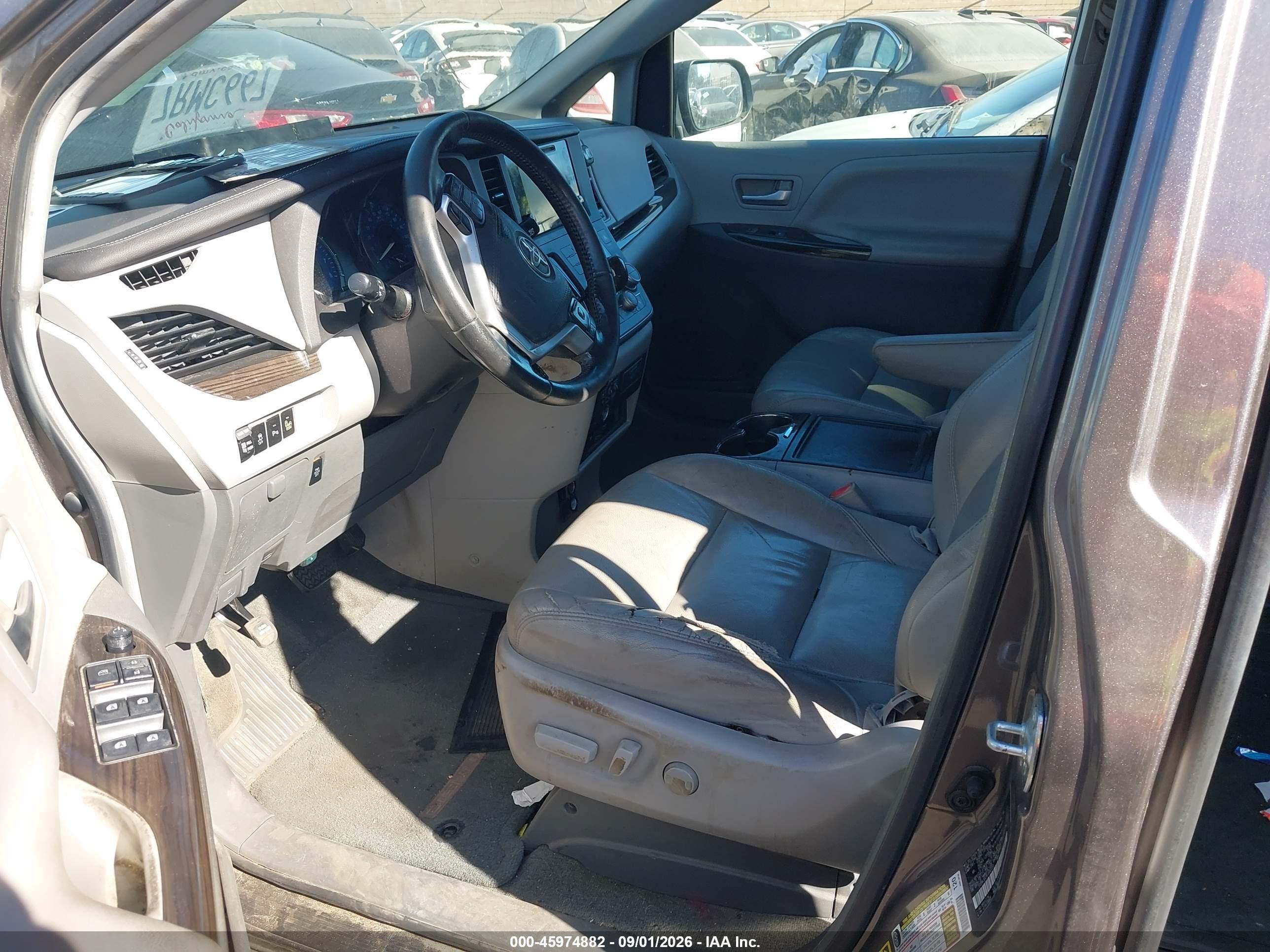 2015 Toyota Sienna Xle Premium 8 Passenger Gray vin: 5TDYK3DC9FS683793