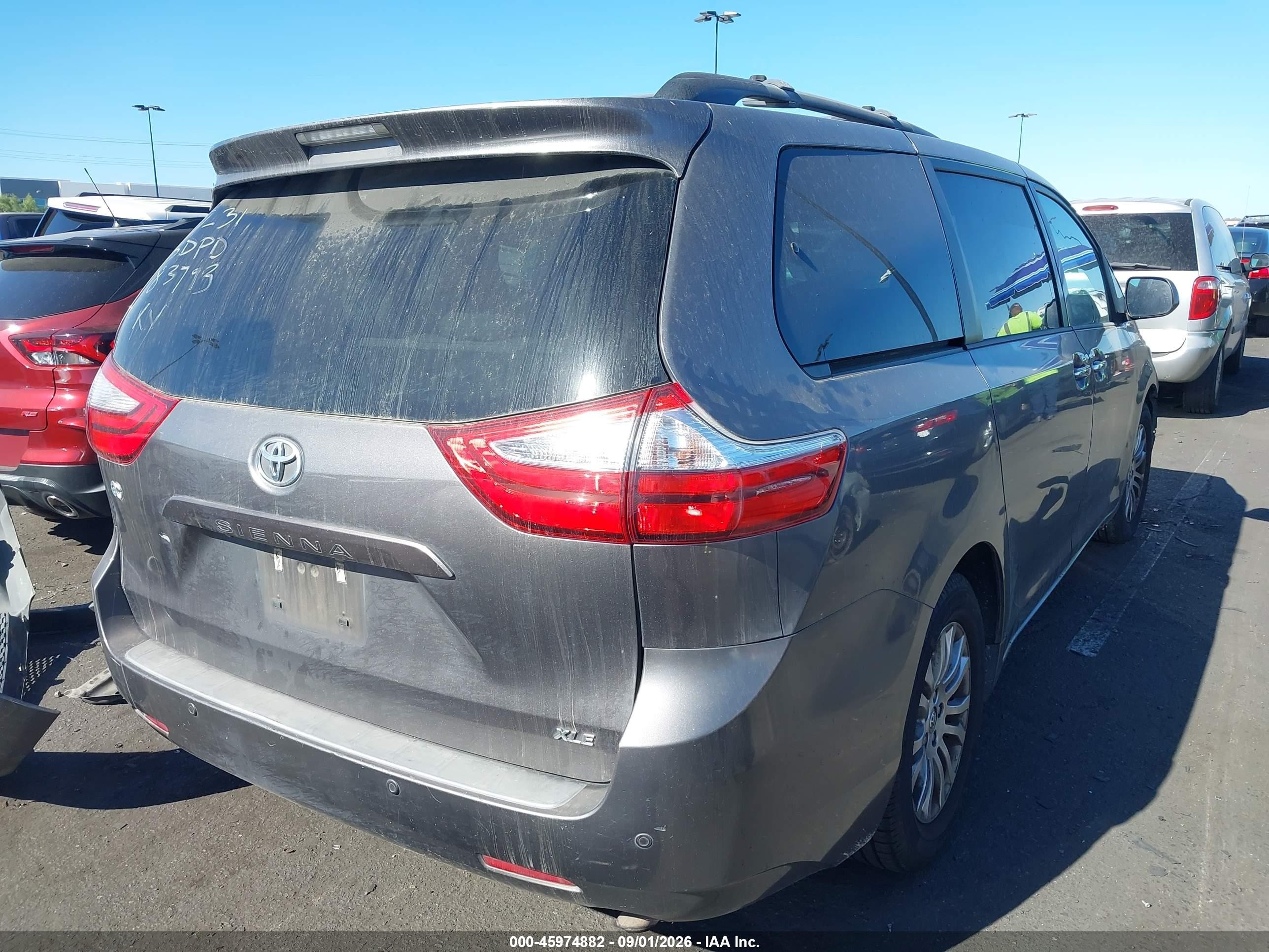 2015 Toyota Sienna Xle Premium 8 Passenger Gray vin: 5TDYK3DC9FS683793