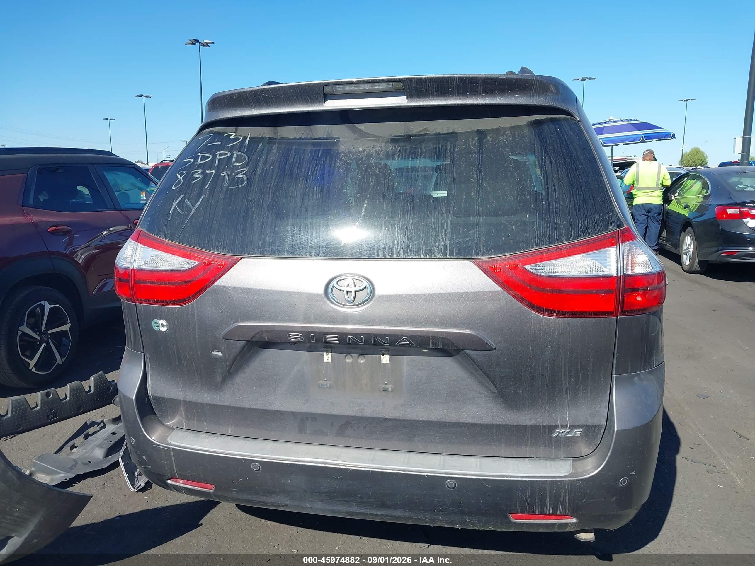 2015 Toyota Sienna Xle Premium 8 Passenger Gray vin: 5TDYK3DC9FS683793