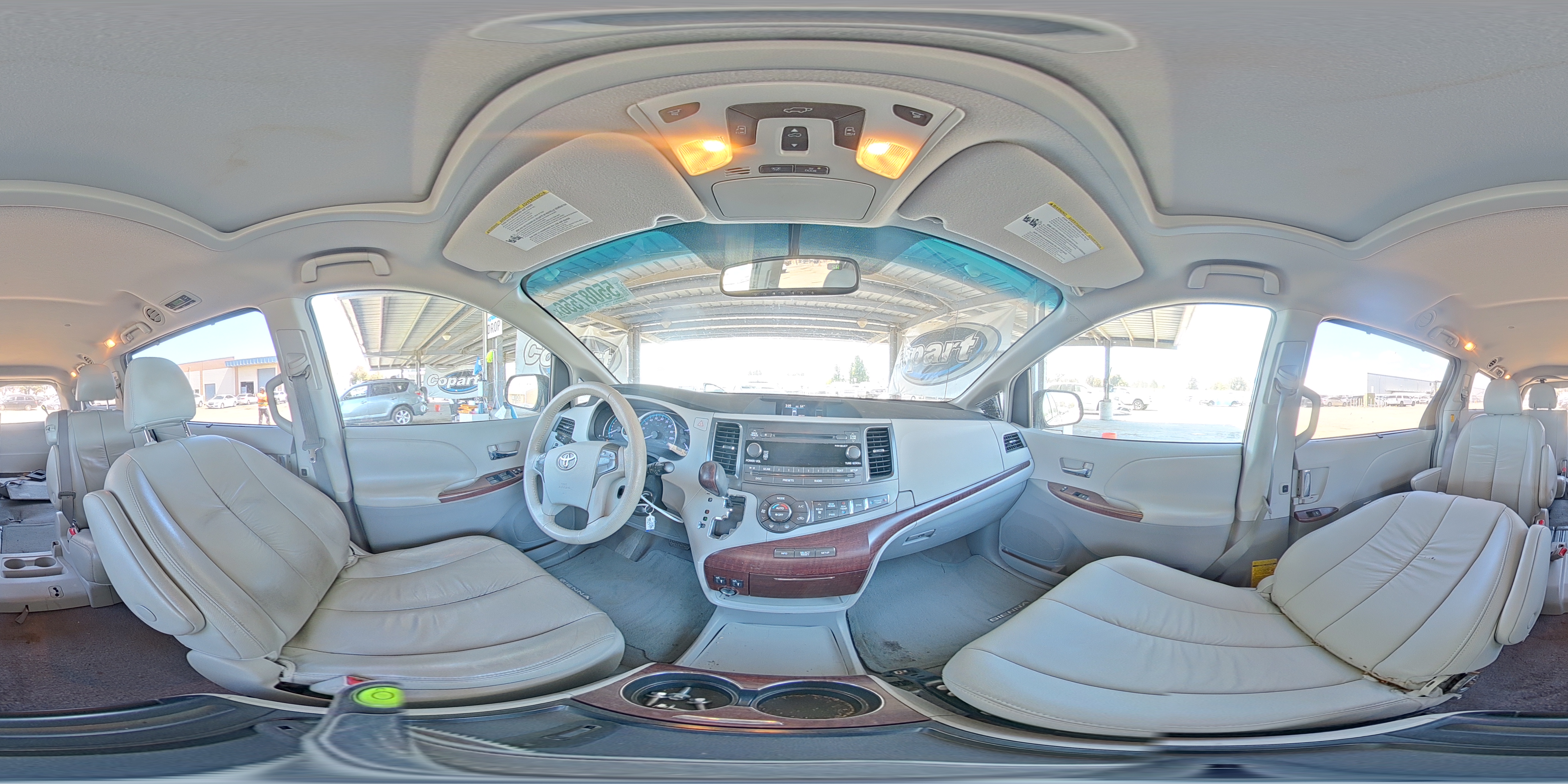 2011 Toyota Sienna Xle 8-passenger Silver vin: 5TDYK3DCXBS043506