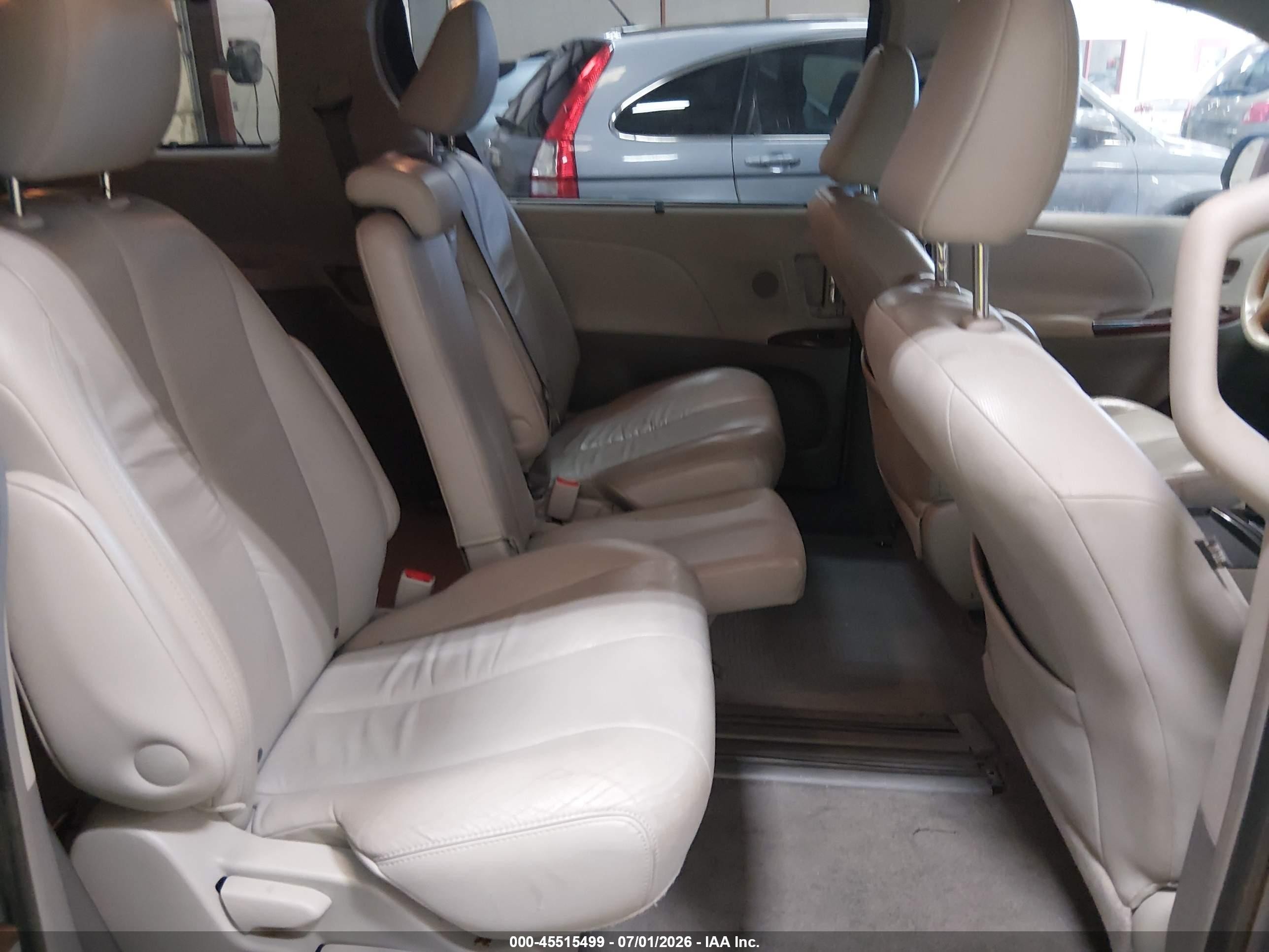 2011 Toyota Sienna Xle V6 Gray vin: 5TDYK3DCXBS062914