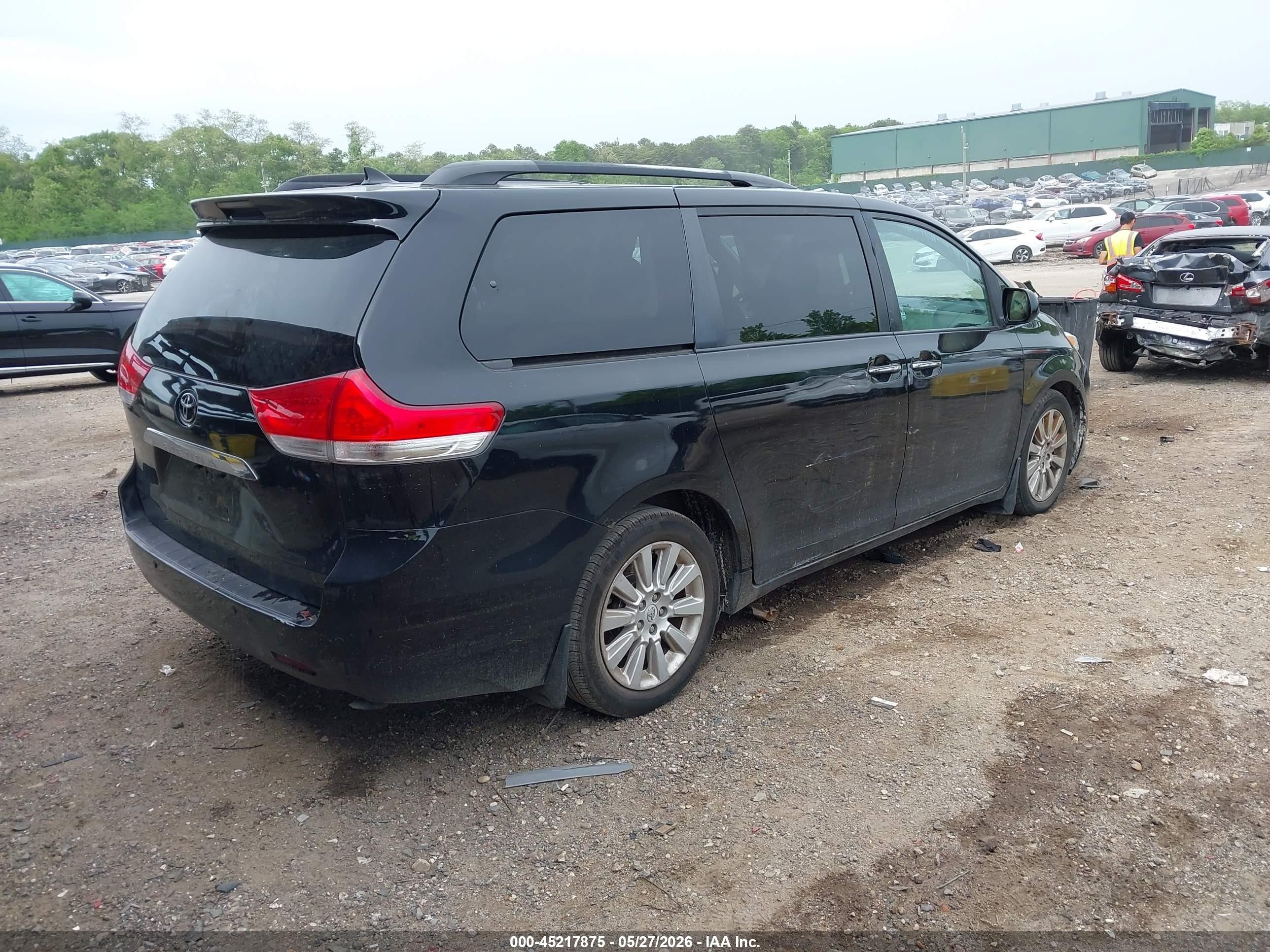 2011 Toyota Sienna Limited V6 Черный vin: 5TDYK3DCXBS119841