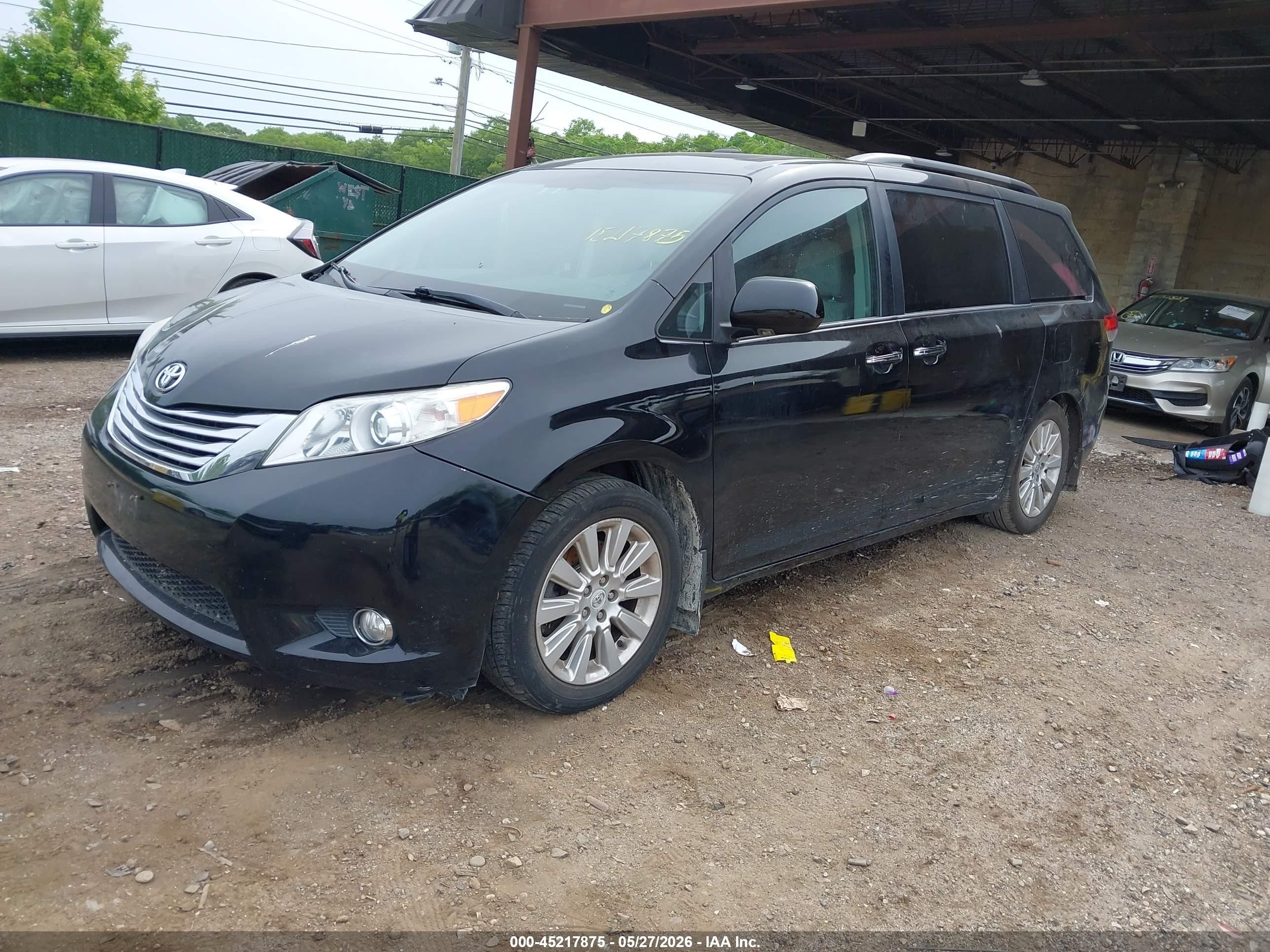 2011 Toyota Sienna Limited V6 Черный vin: 5TDYK3DCXBS119841