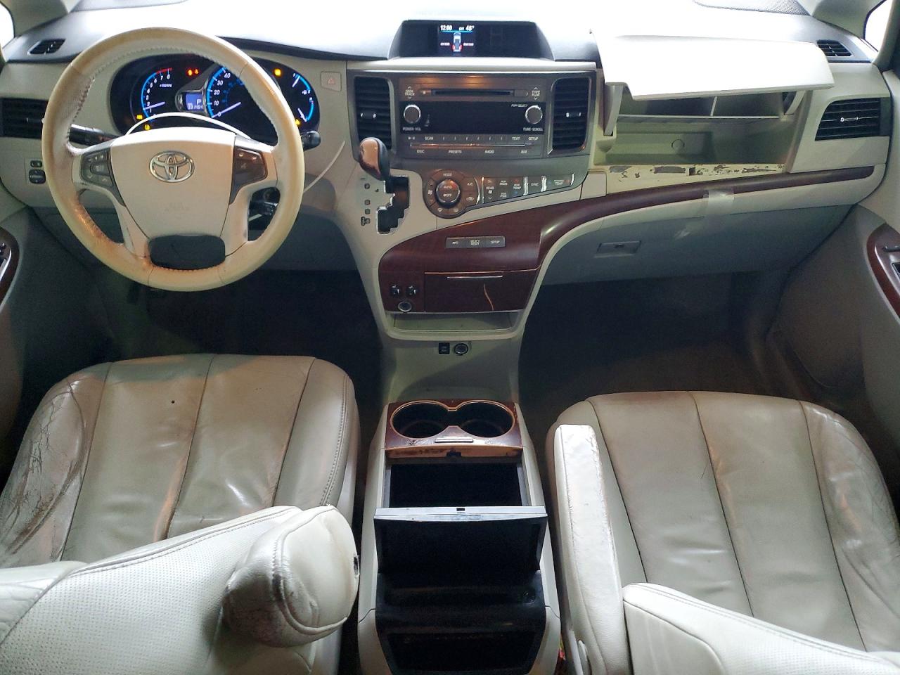2011 Toyota Sienna Gray vin: 5TDYK3DCXBS123307