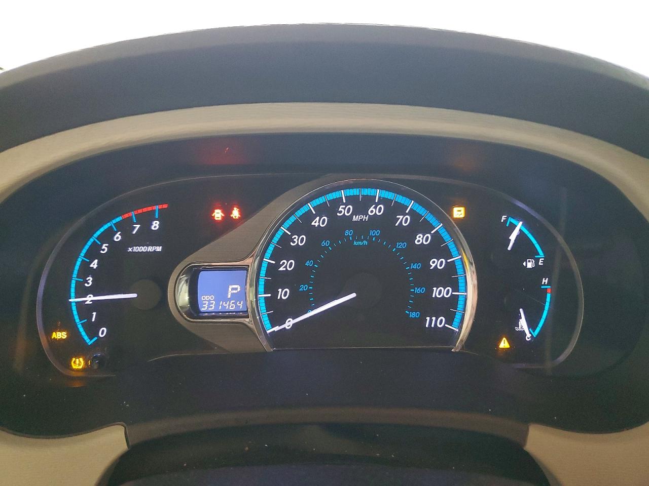 2011 Toyota Sienna Gray vin: 5TDYK3DCXBS123307