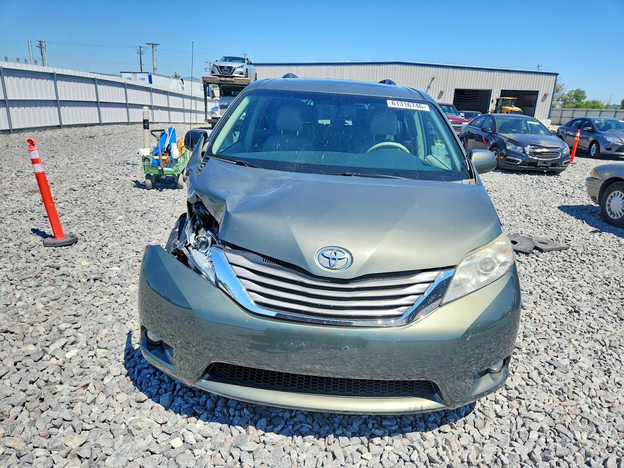 2012 Toyota Sienna Xle 8-passenger Green vin: 5TDYK3DCXCS197859
