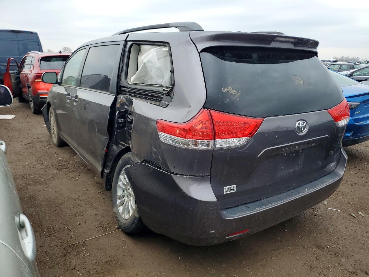 2012 Toyota Sienna Xle 8-passenger Gray vin: 5TDYK3DCXCS232478